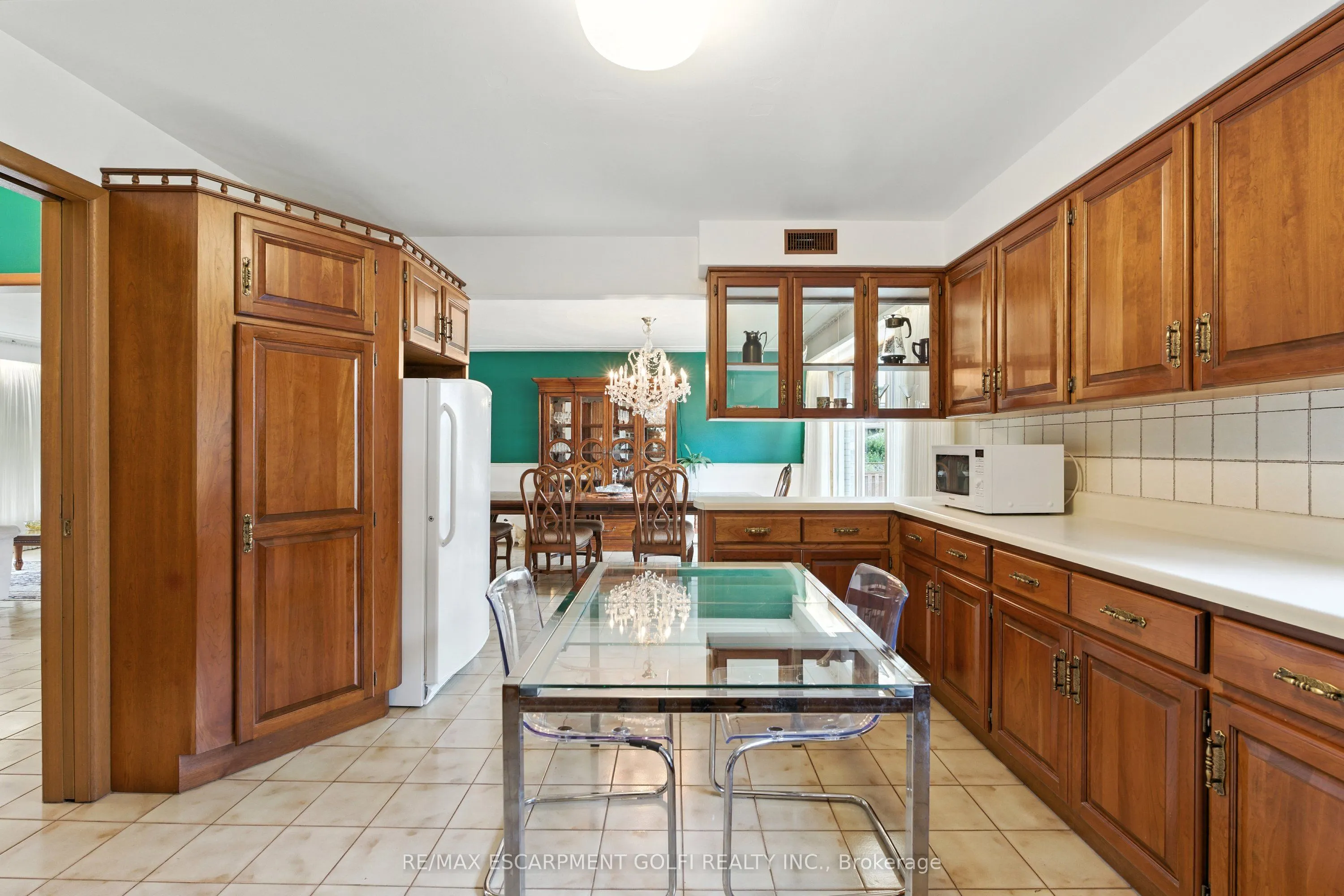 16 Southill Drive