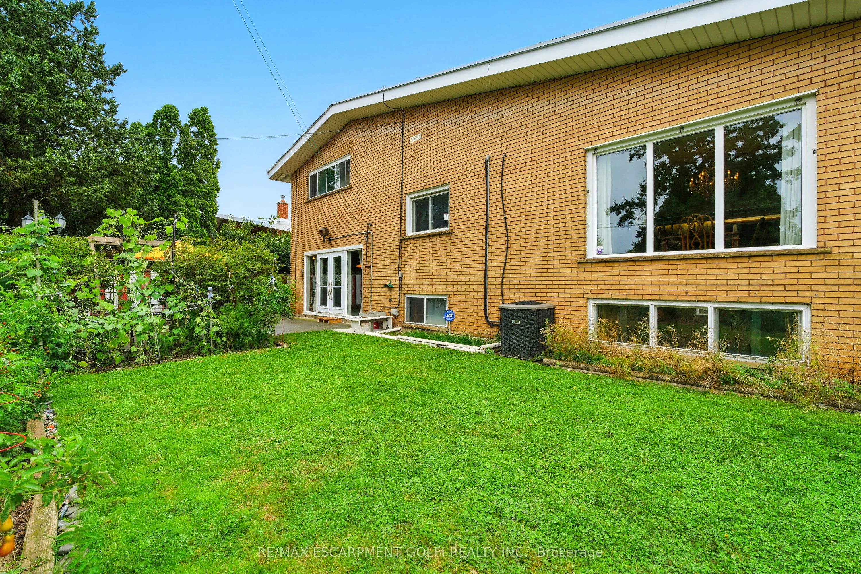 16 Southill Drive