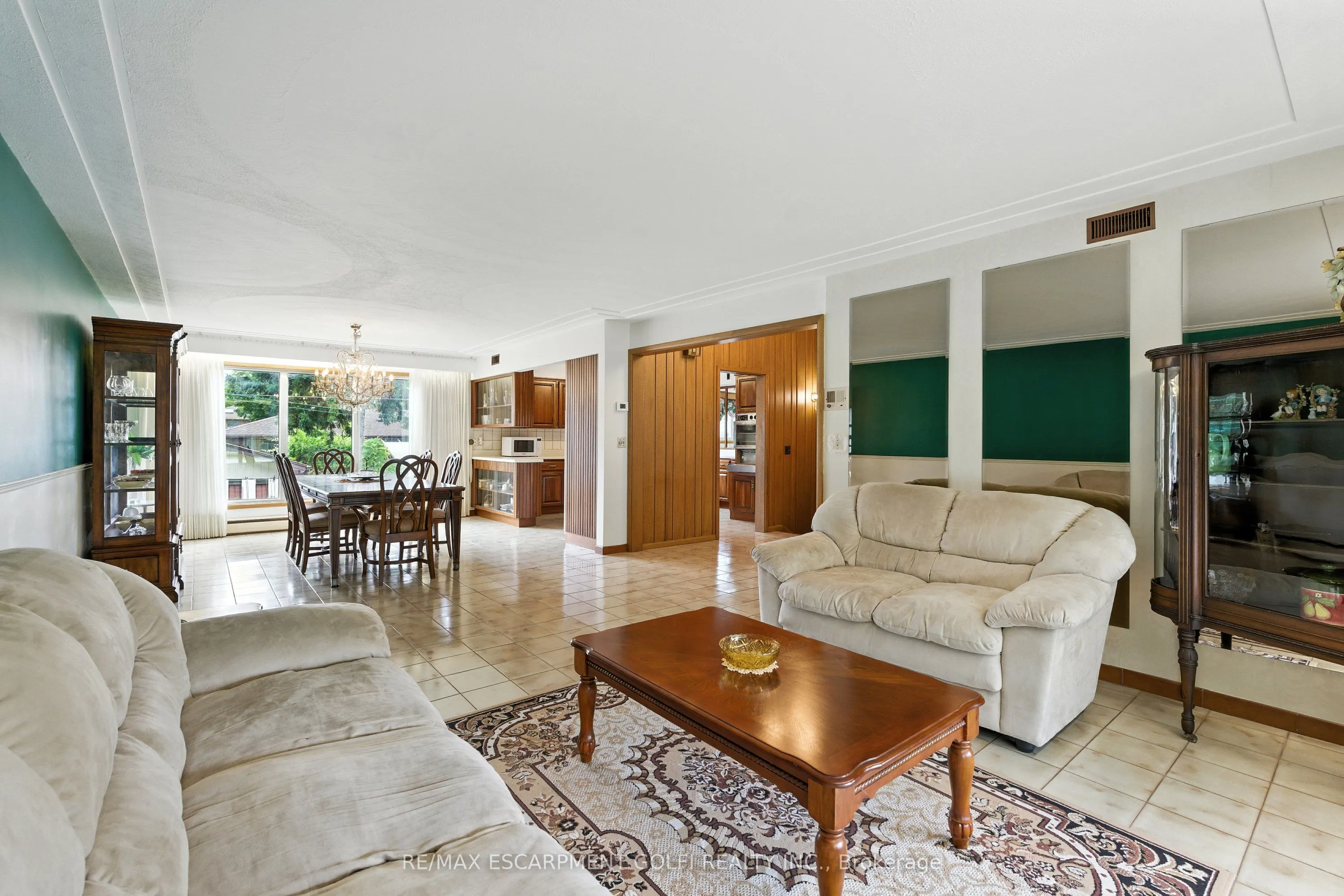 16 Southill Drive