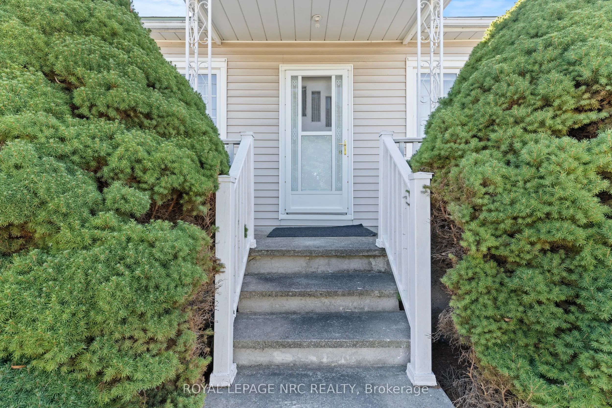 28 Augusta Avenue