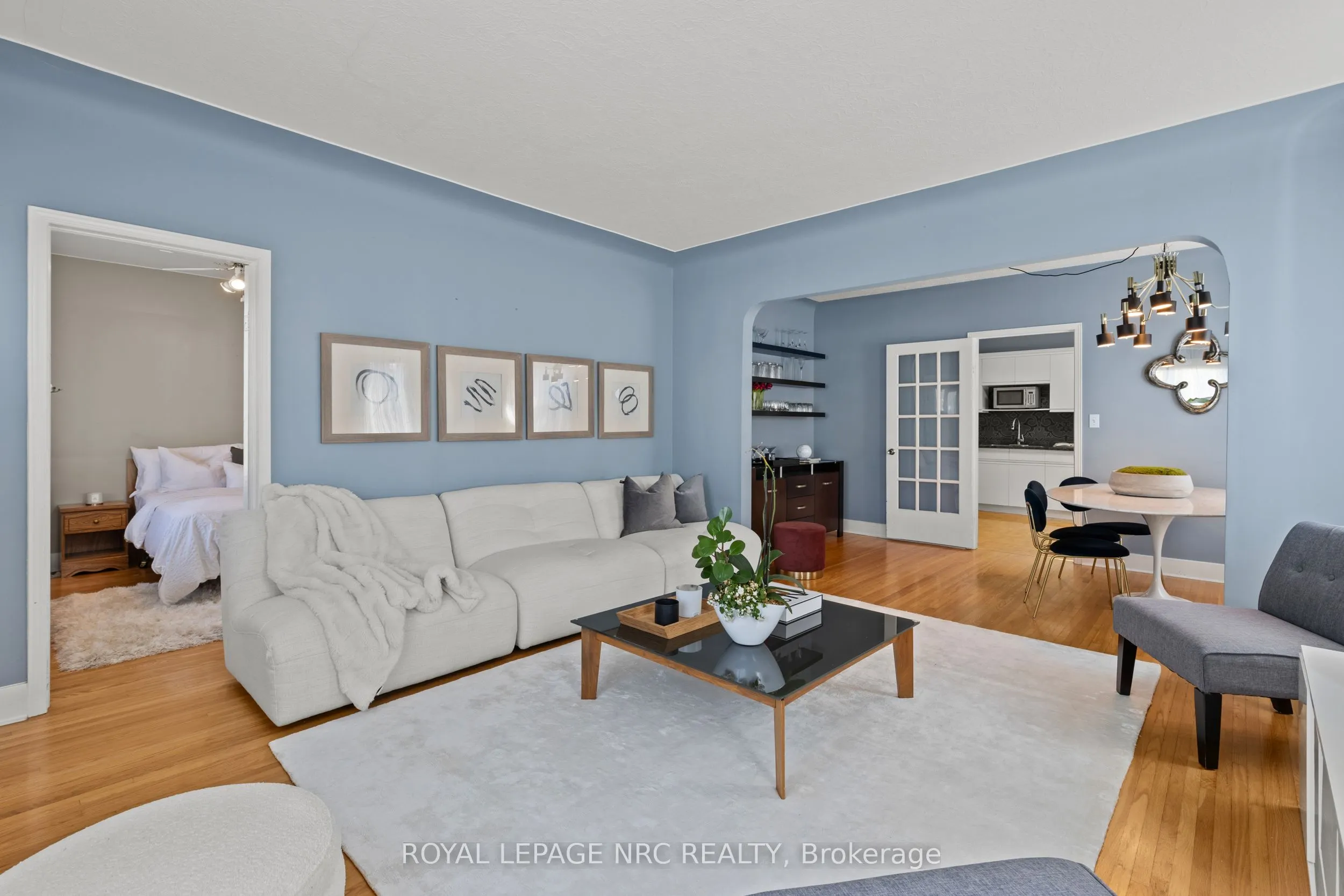 28 Augusta Avenue