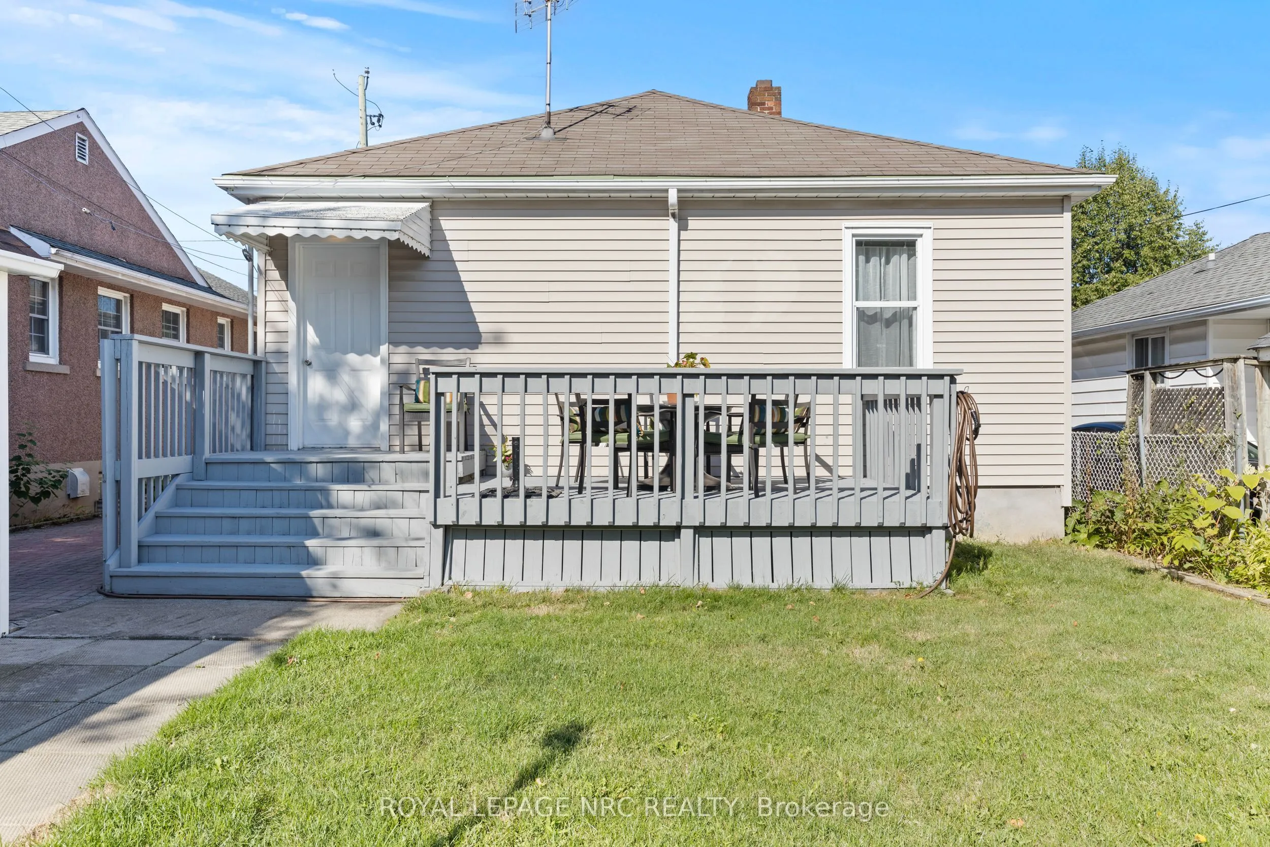 28 Augusta Avenue