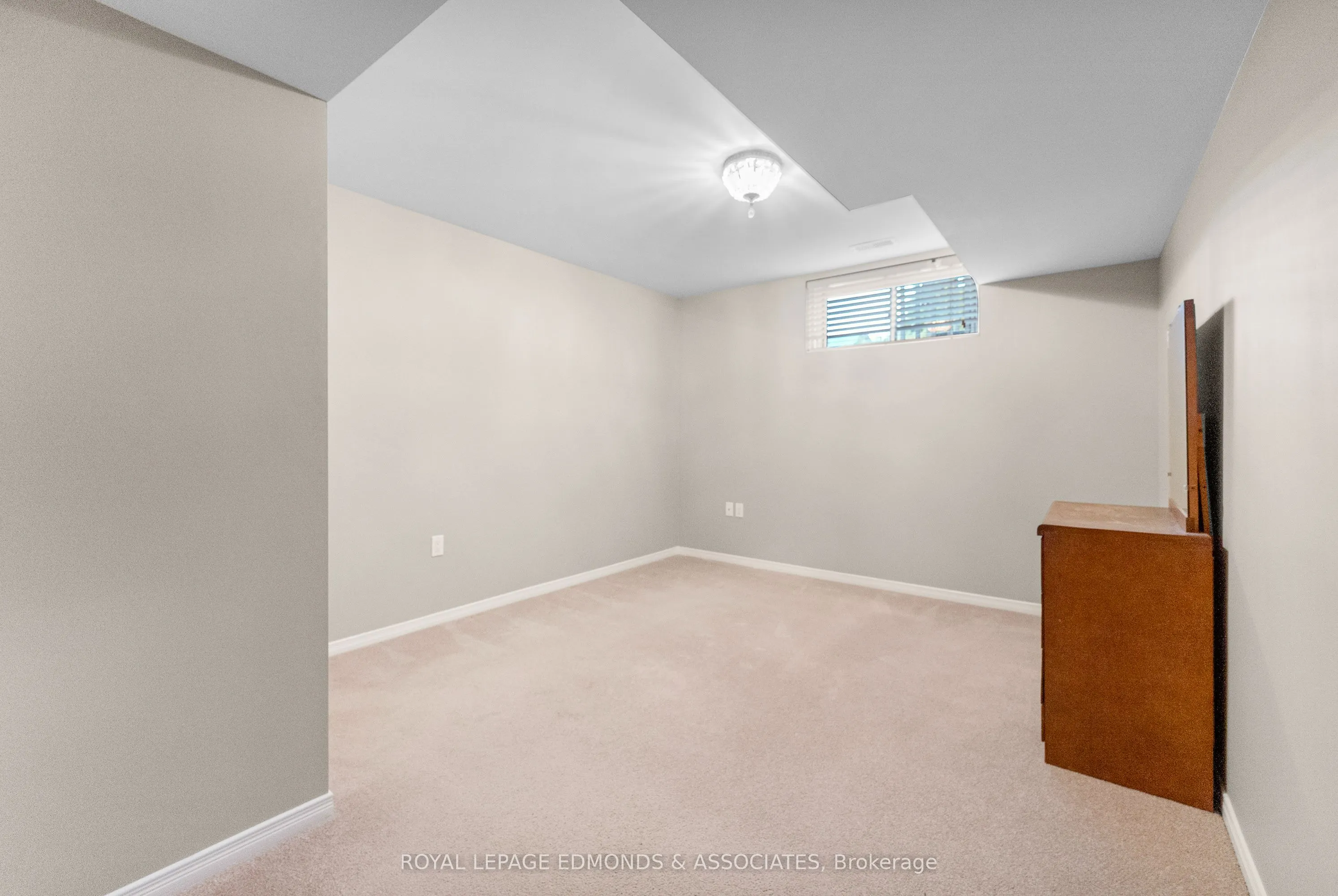 385 Morris Street