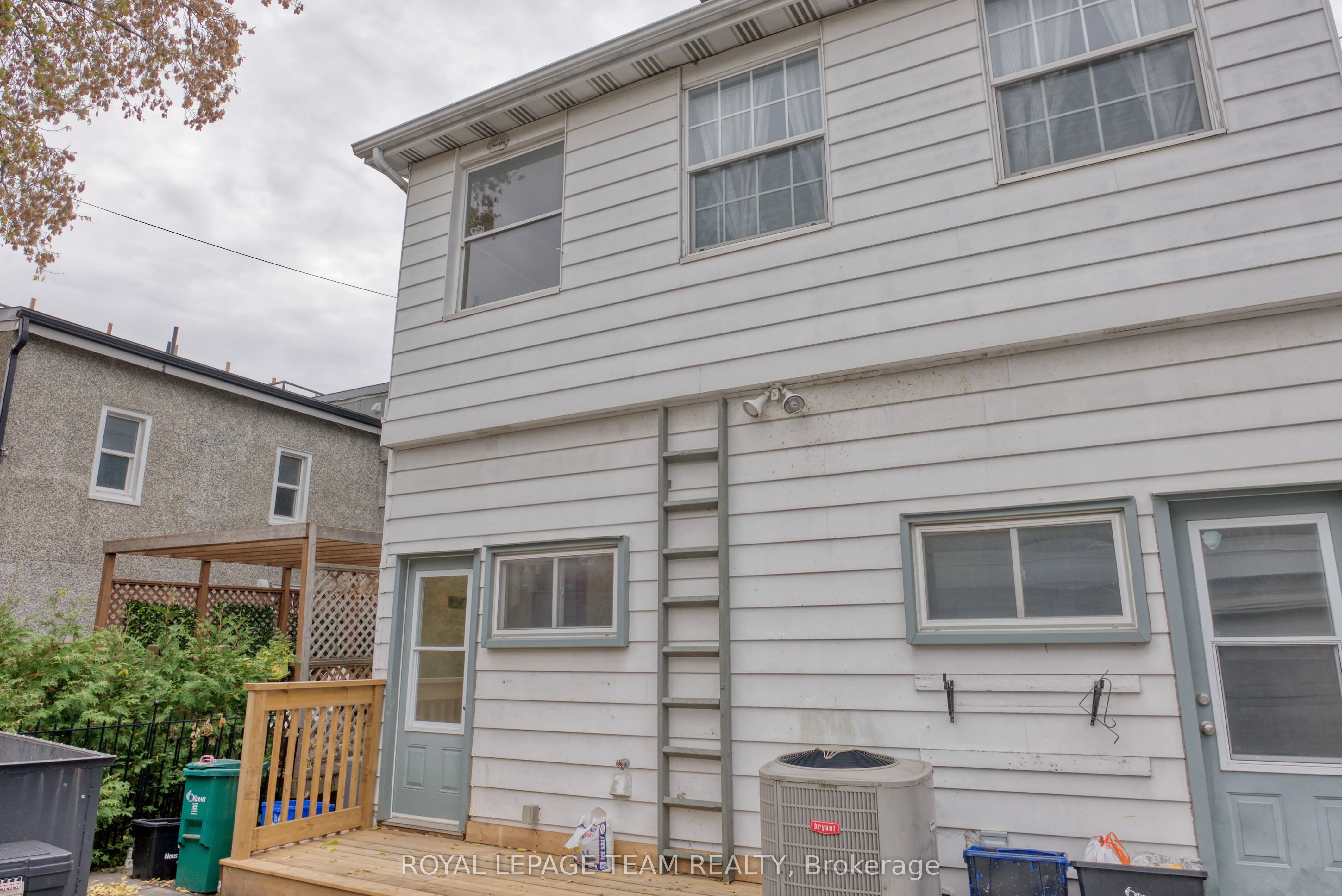 87 Guigues Avenue