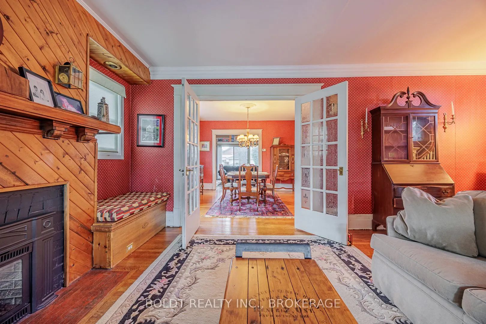 61 WELLAND Street S