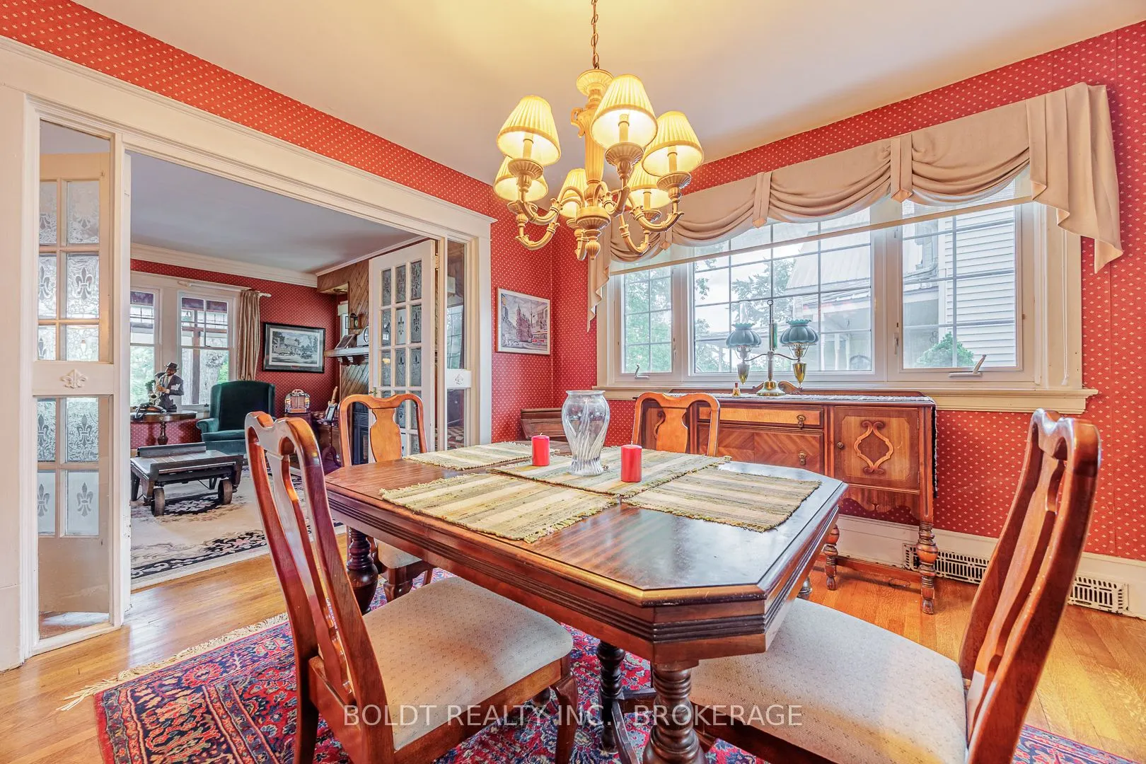 61 WELLAND Street S