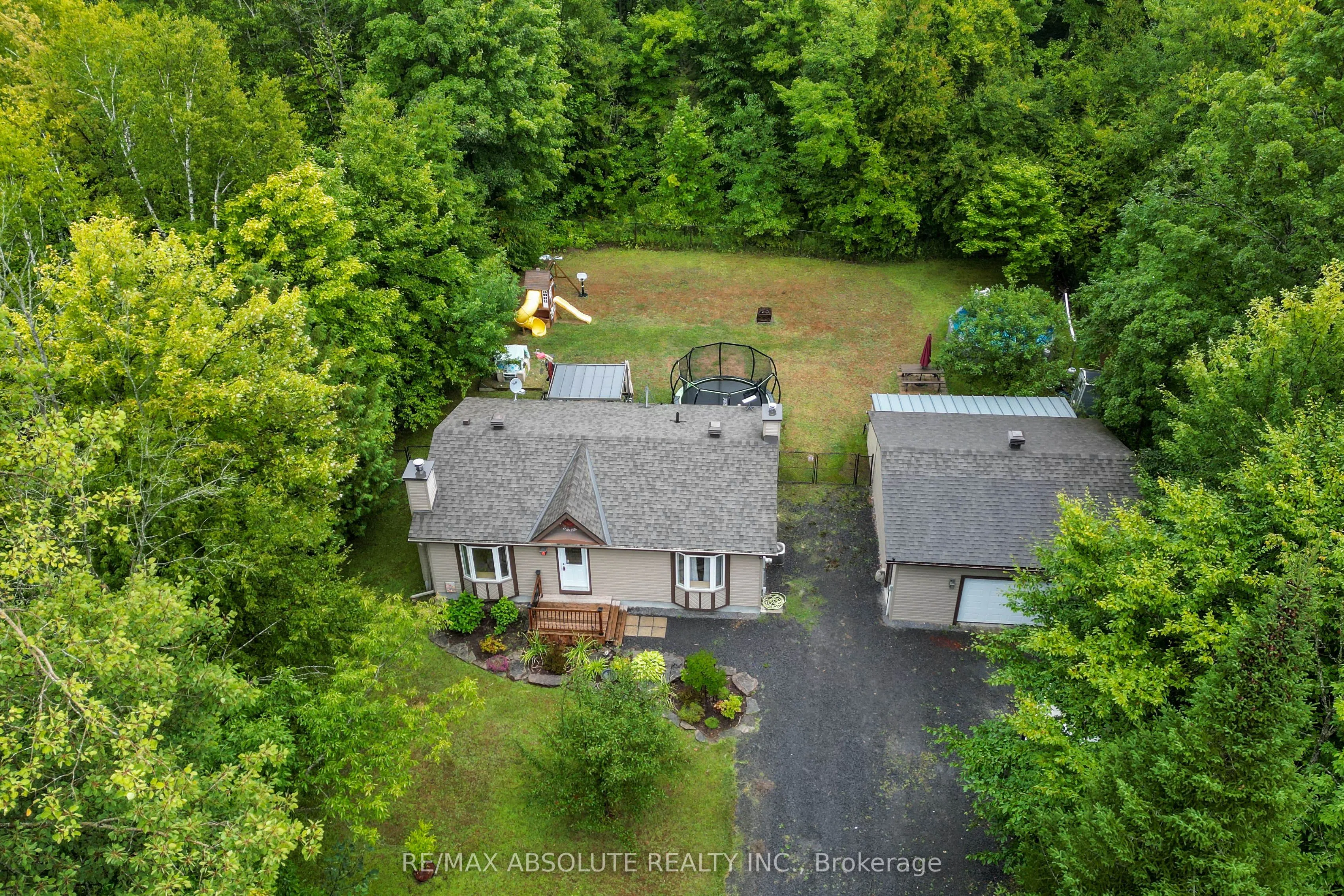 1127 Rollin Road