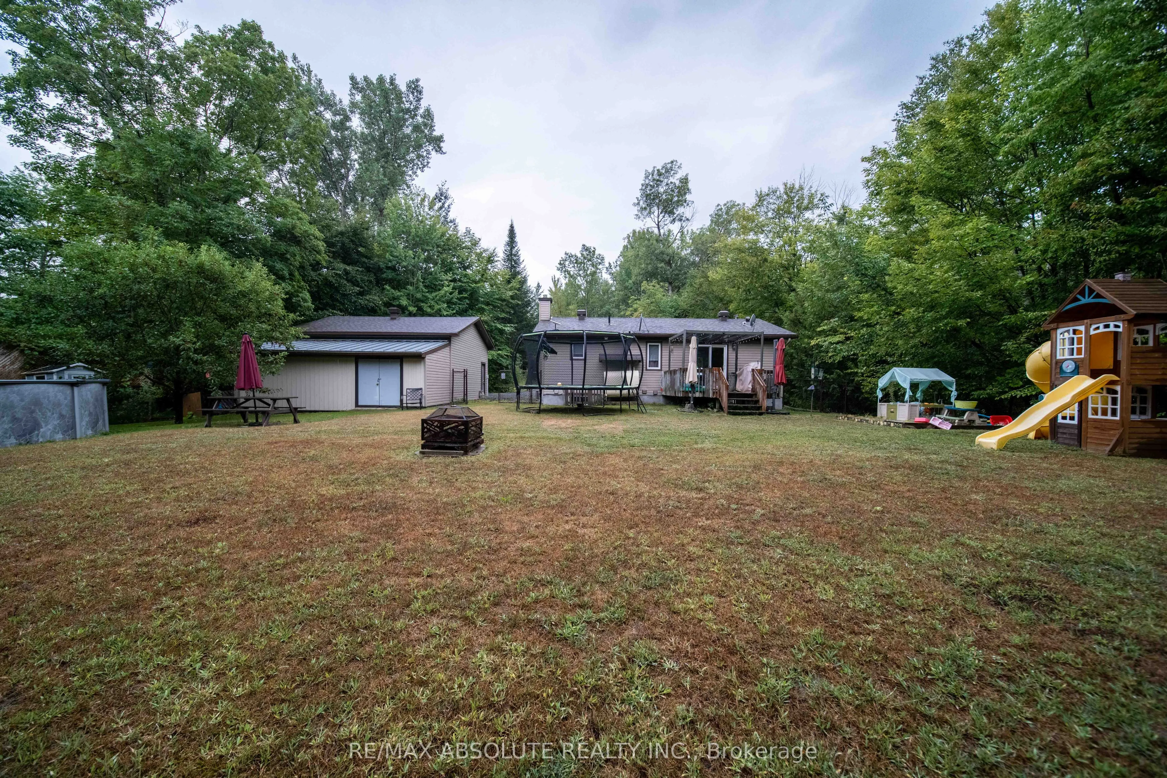 1127 Rollin Road