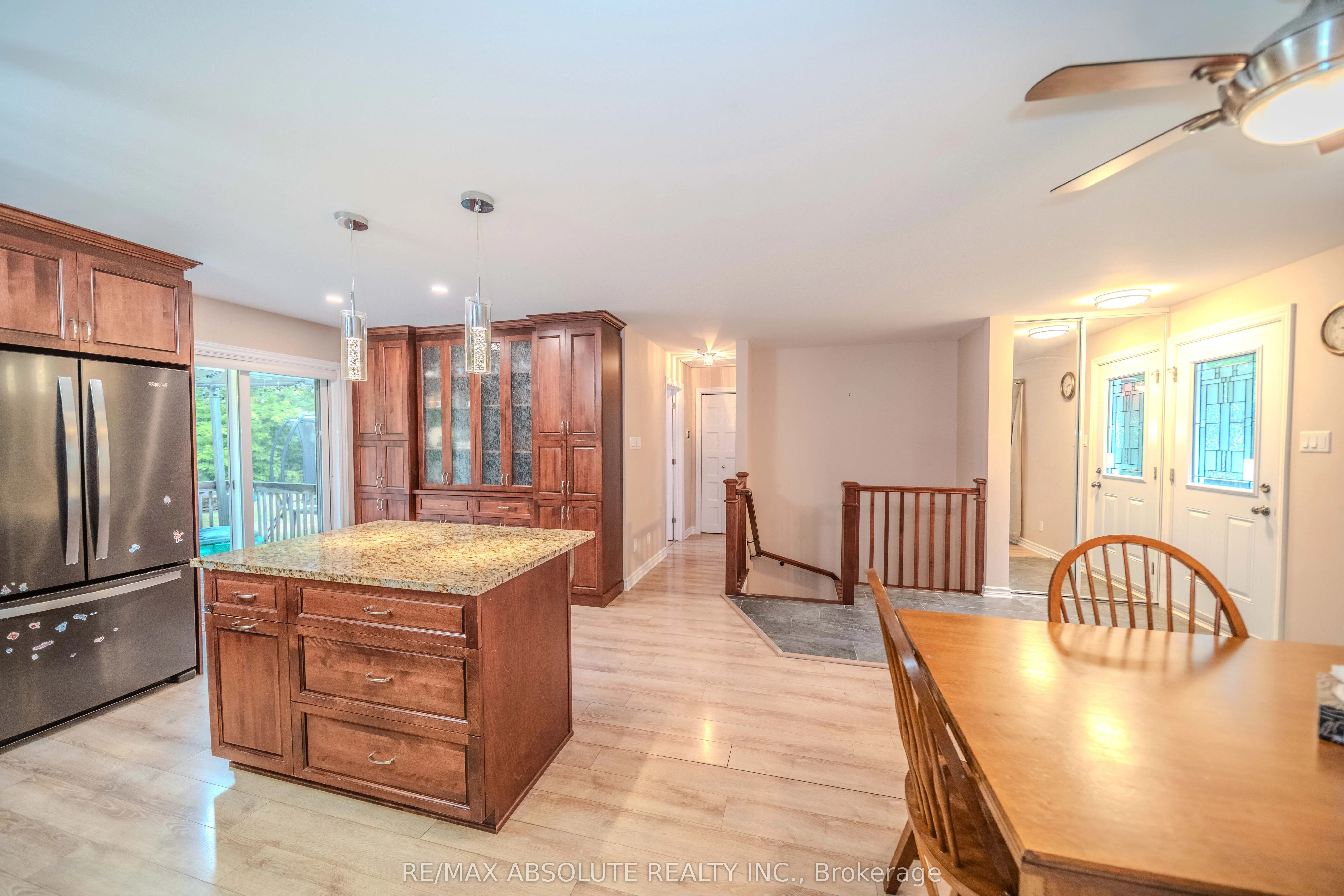 1127 Rollin Road