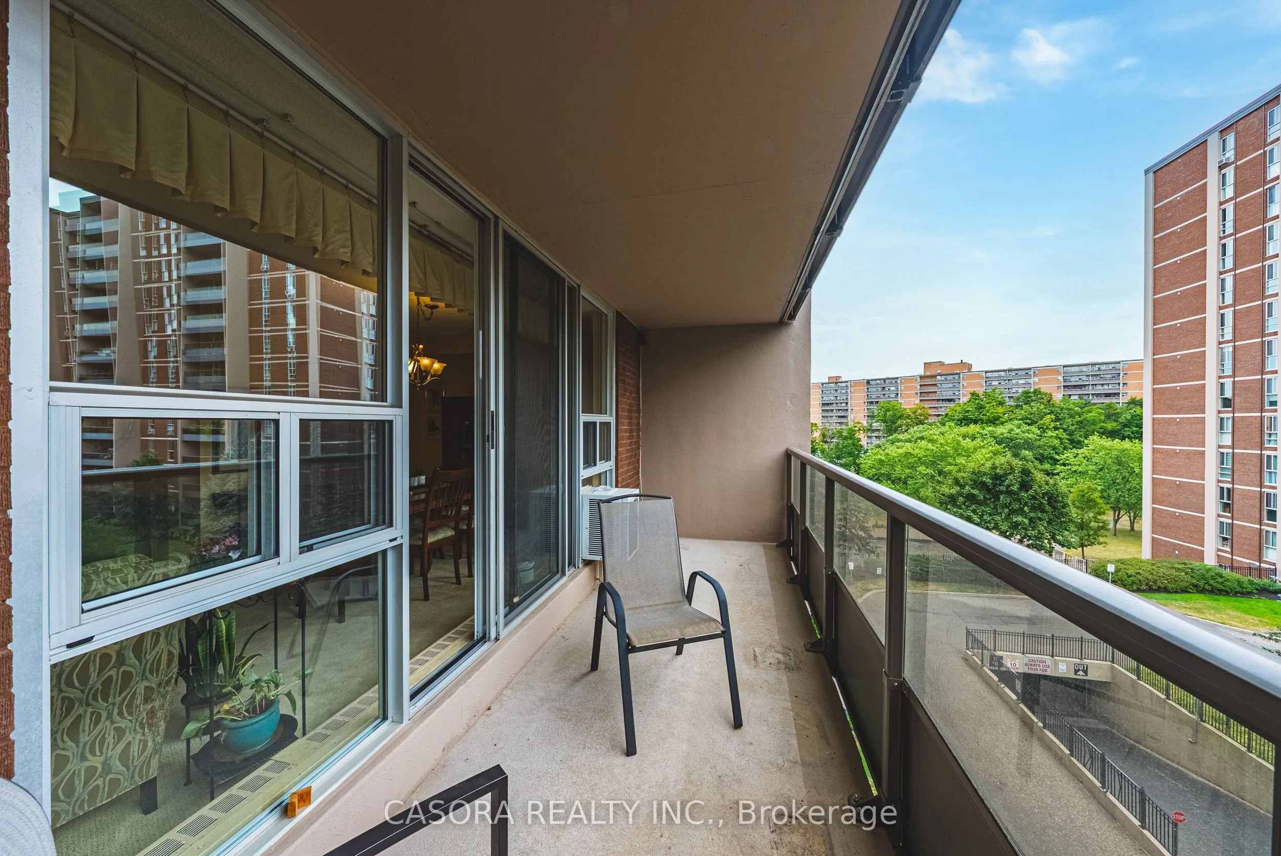 1968 Main Street W, #707