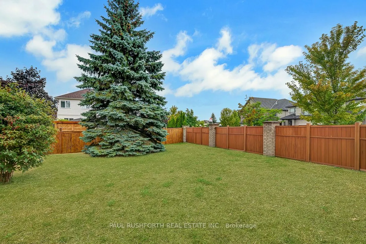 48 Greenhaven Crescent