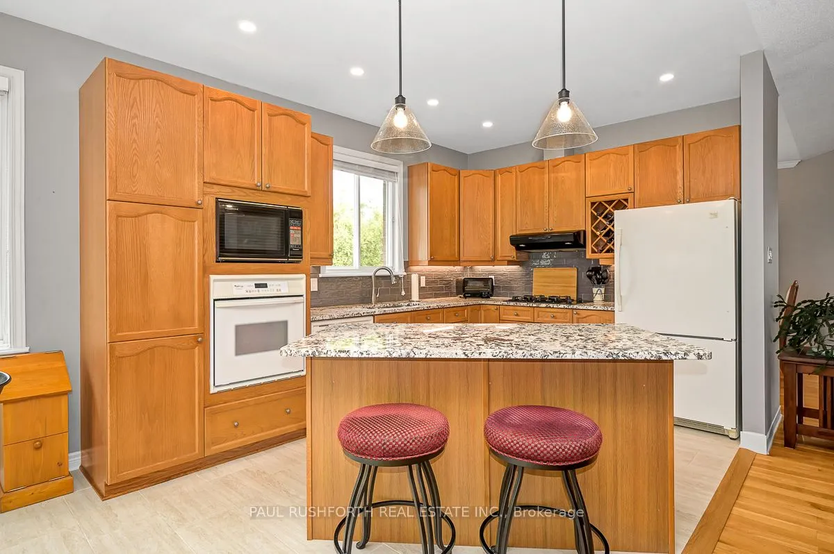 48 Greenhaven Crescent