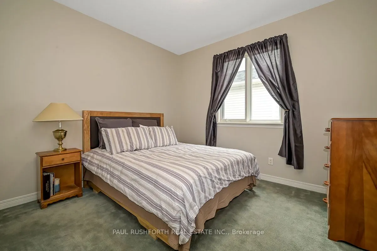 48 Greenhaven Crescent