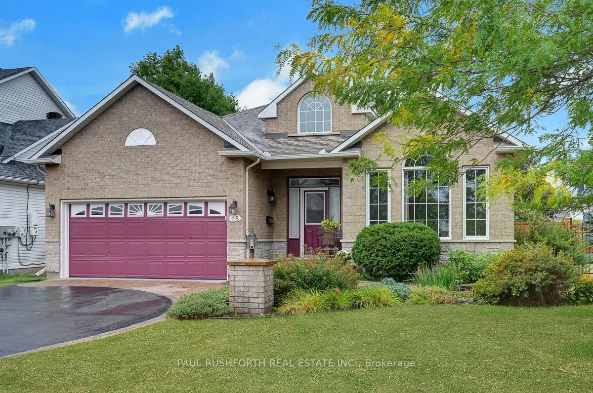 48 Greenhaven Crescent