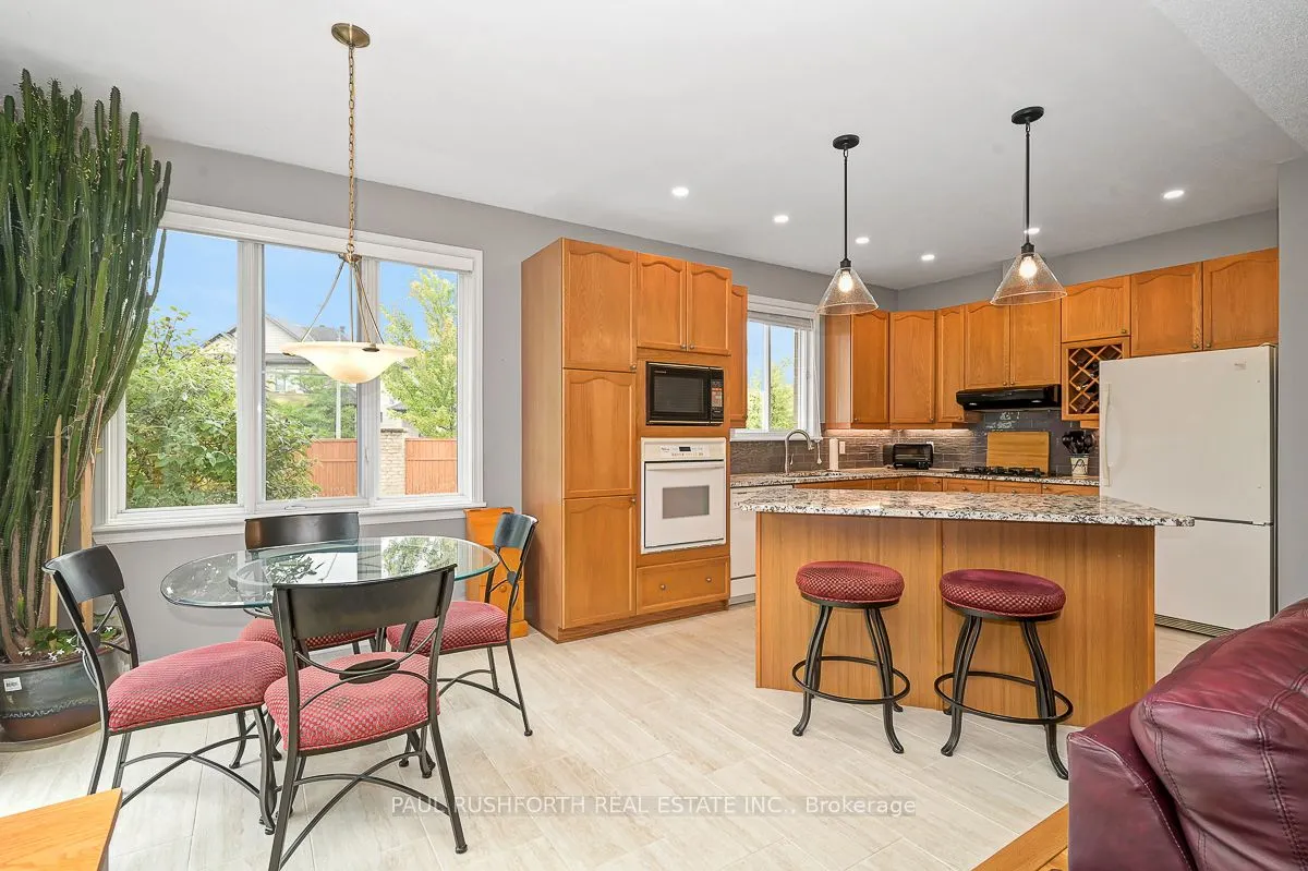 48 Greenhaven Crescent