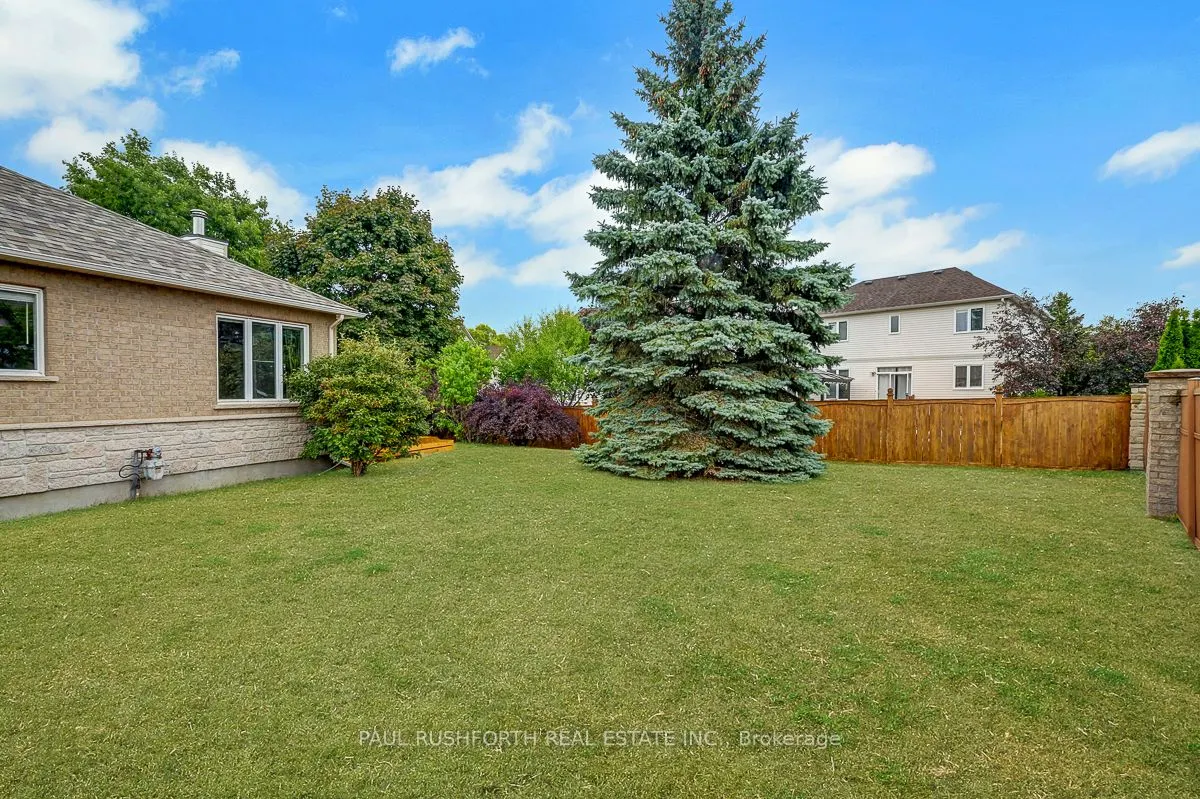 48 Greenhaven Crescent