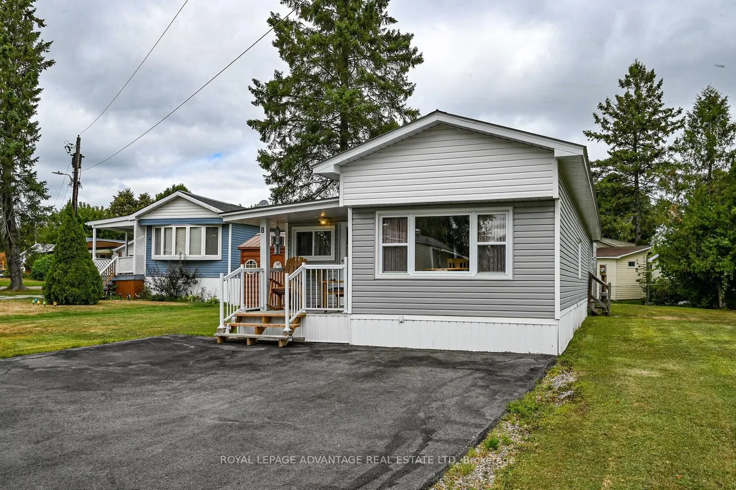 8 Bridle Path N