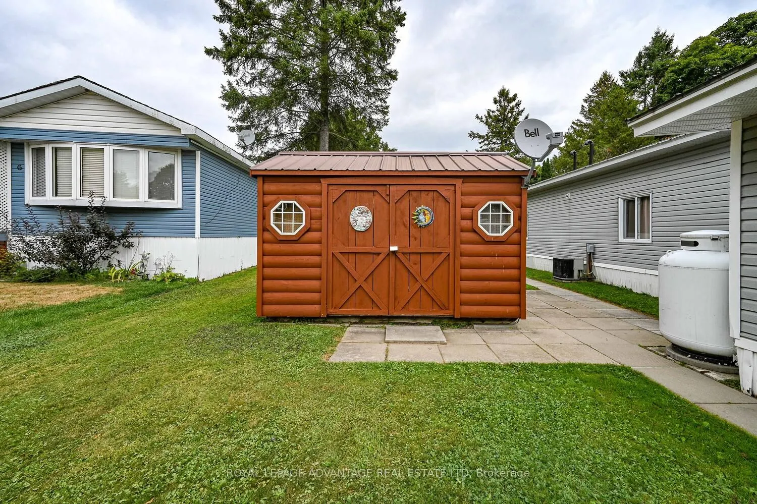 8 Bridle Path N
