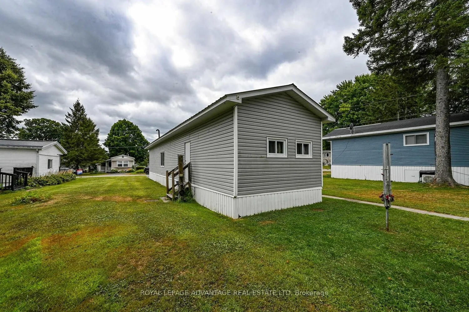 8 Bridle Path N