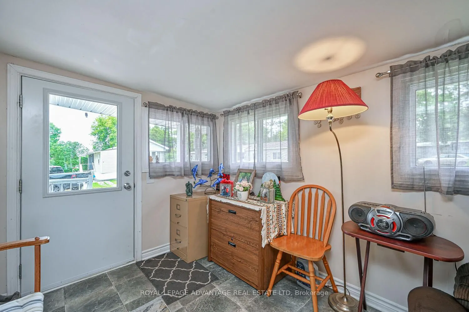 8 Bridle Path N