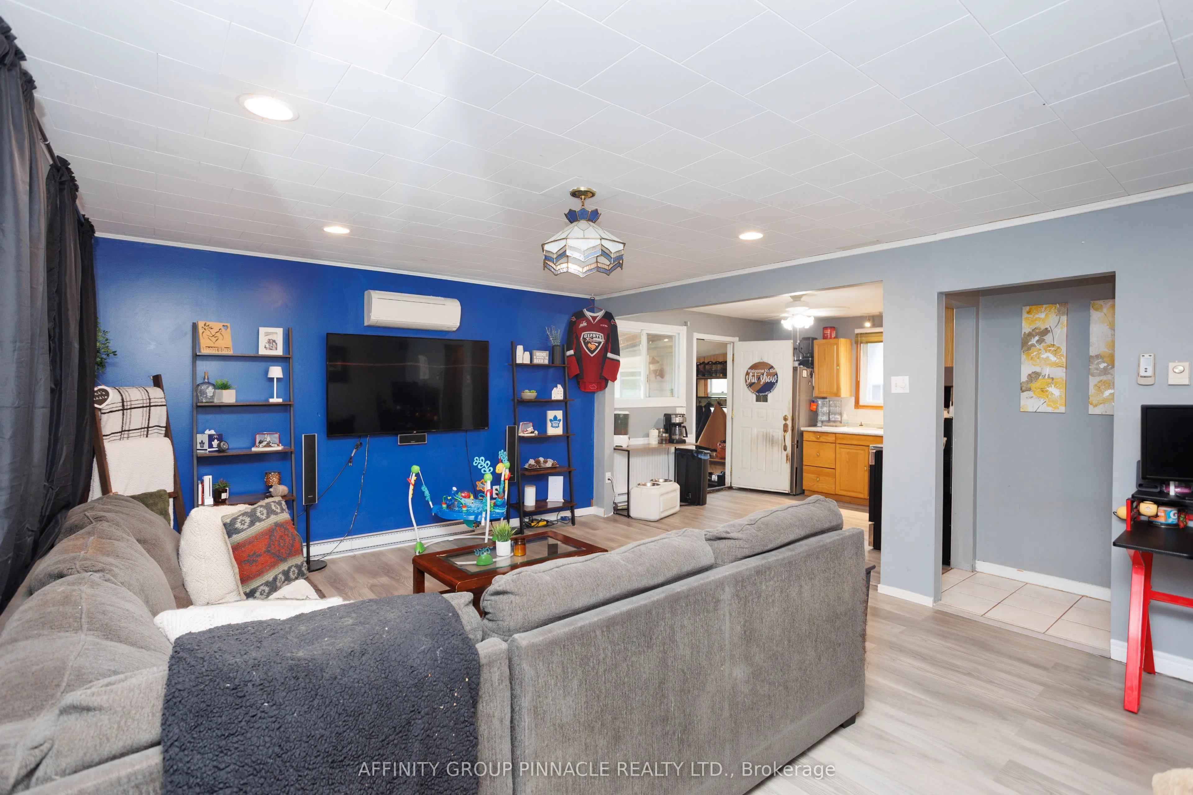 828 Northline Road