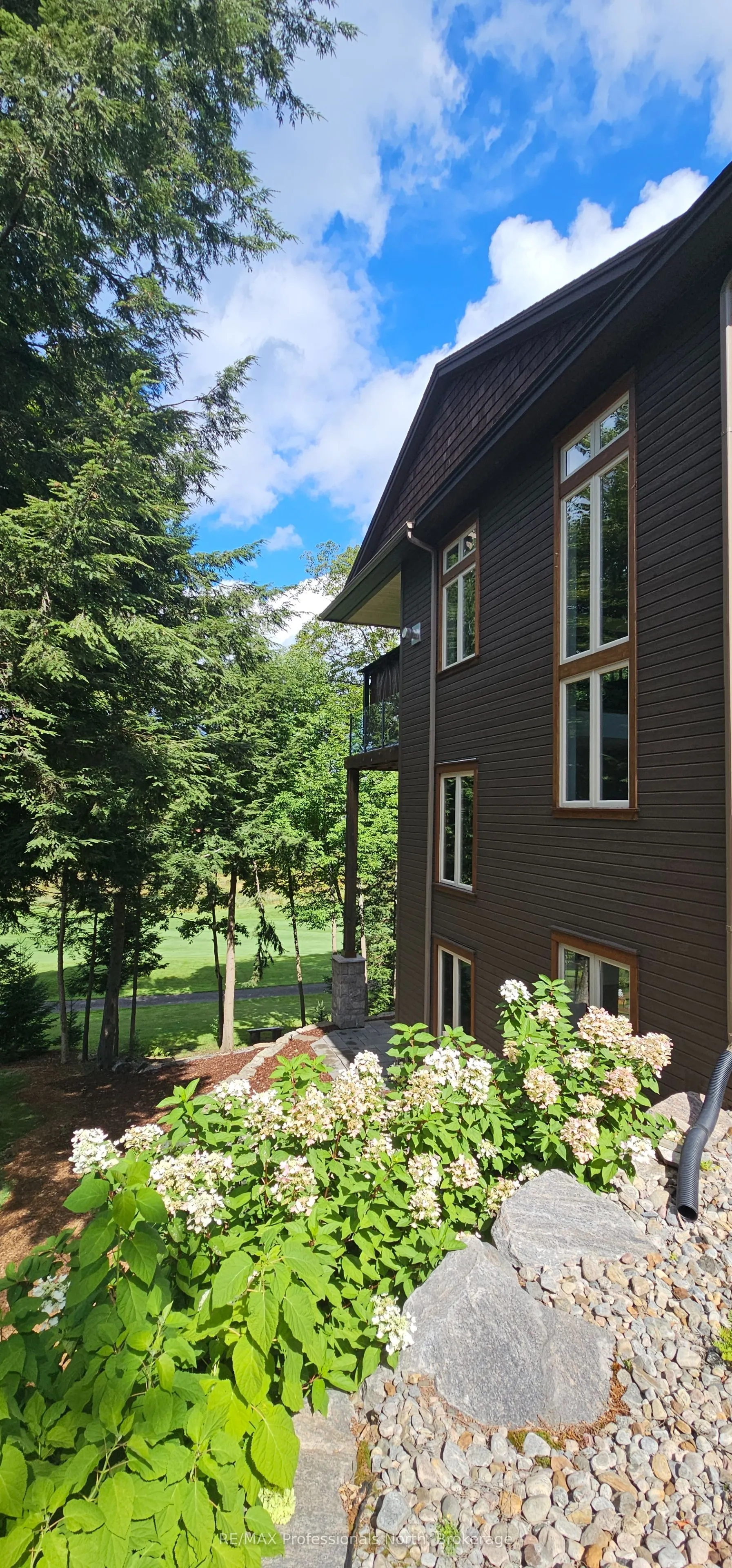 41 Clubhouse Drive