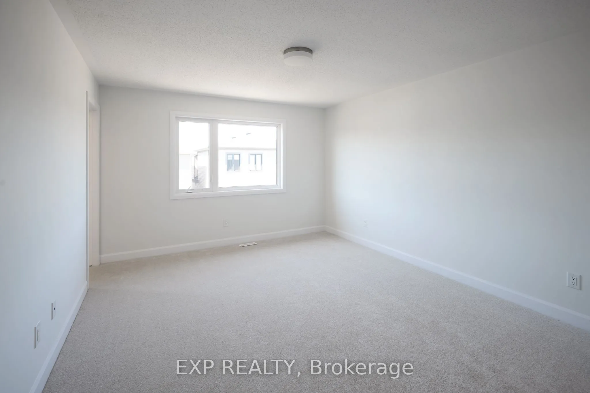 509 Roundhouse Crescent