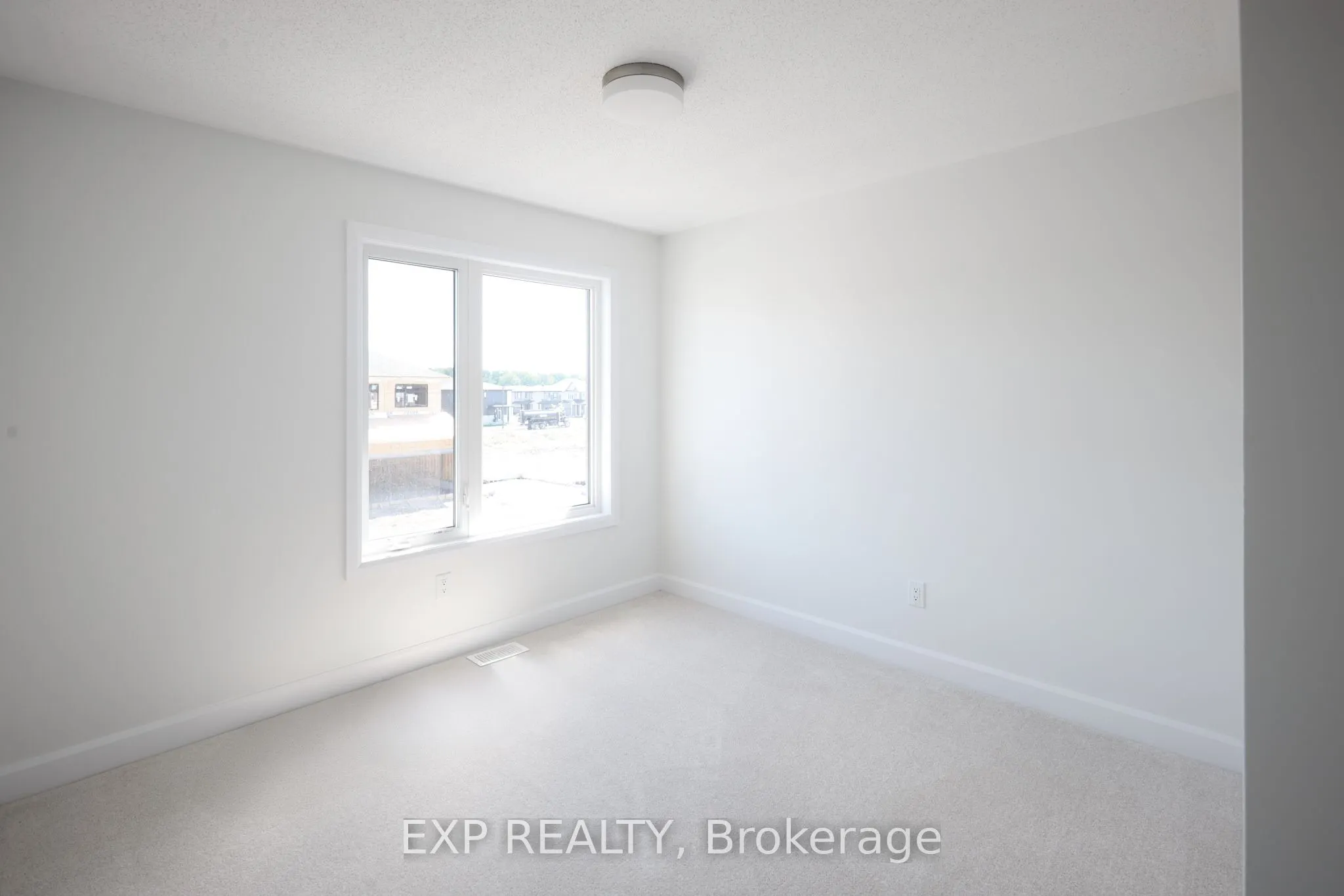 509 Roundhouse Crescent
