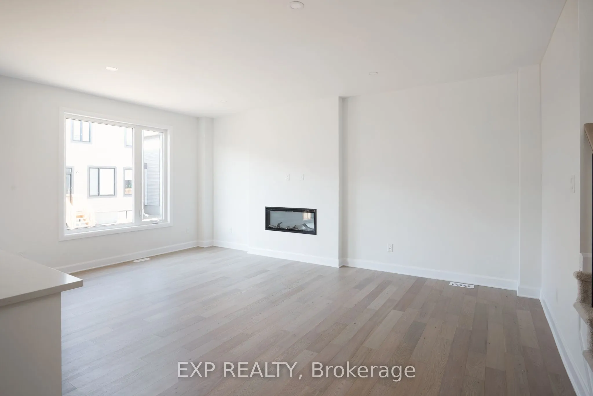 509 Roundhouse Crescent