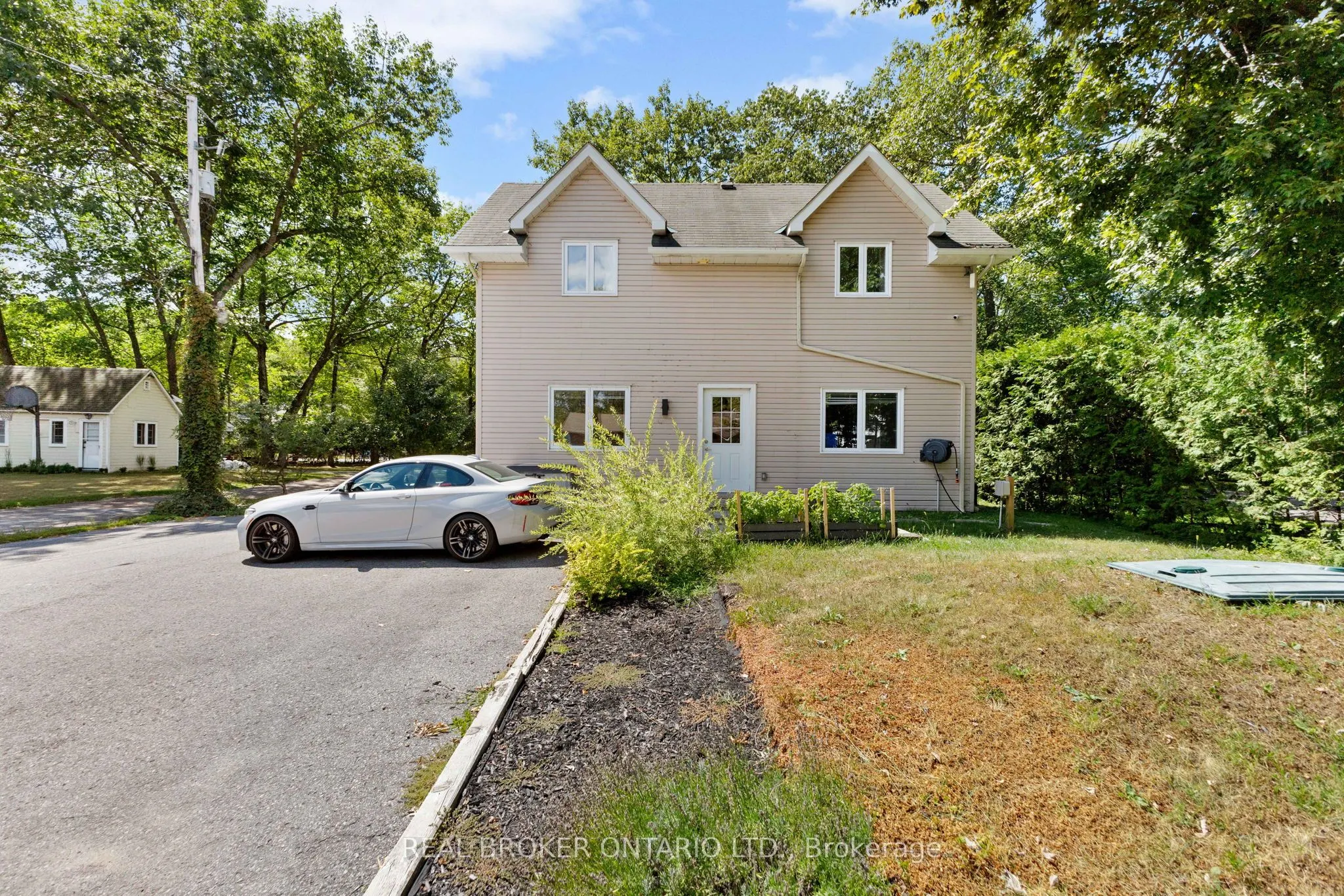 660 Bayview Drive