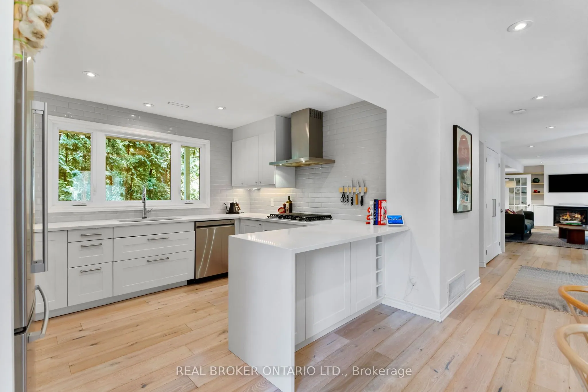 660 Bayview Drive