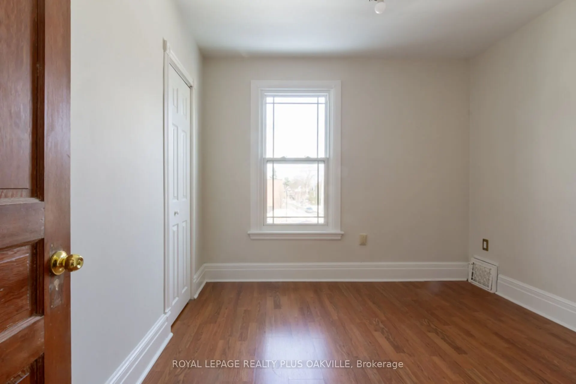 58 Lorne Avenue