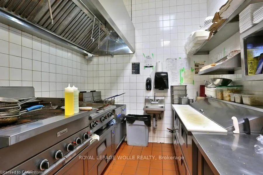 668 Erb Street W