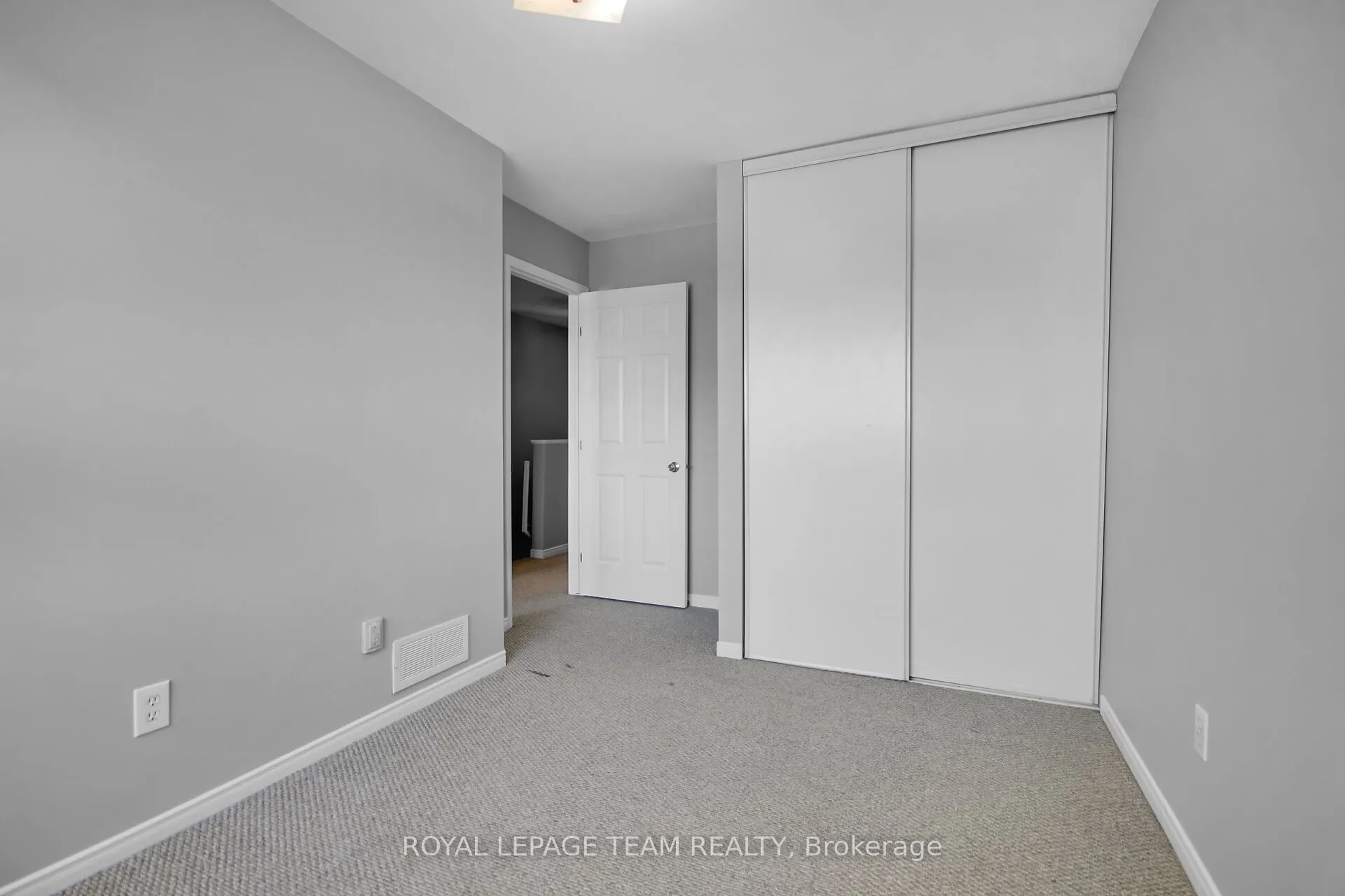 89 Thornbury Crescent