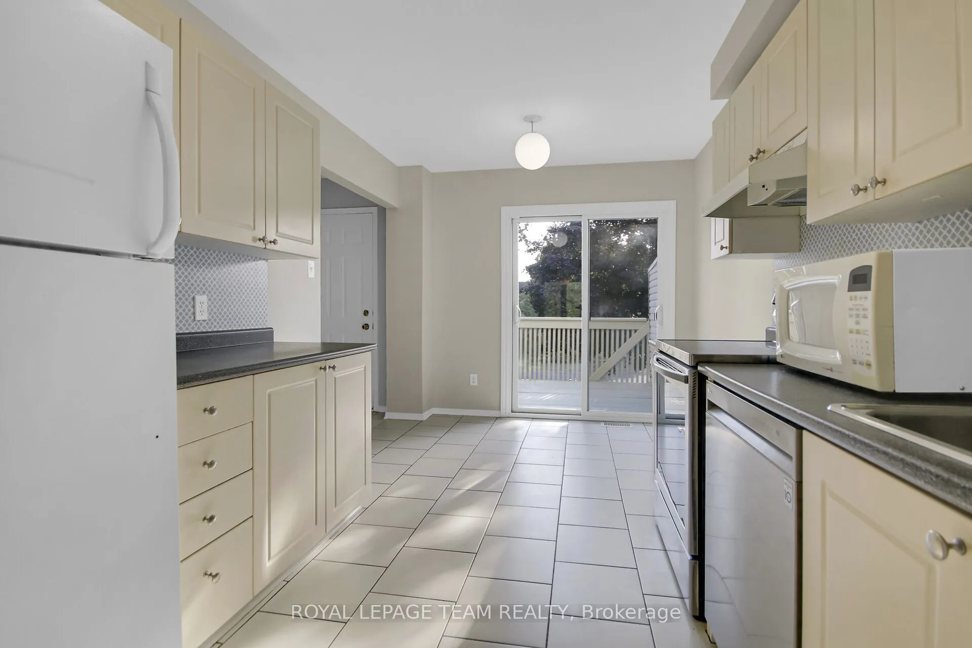 89 Thornbury Crescent