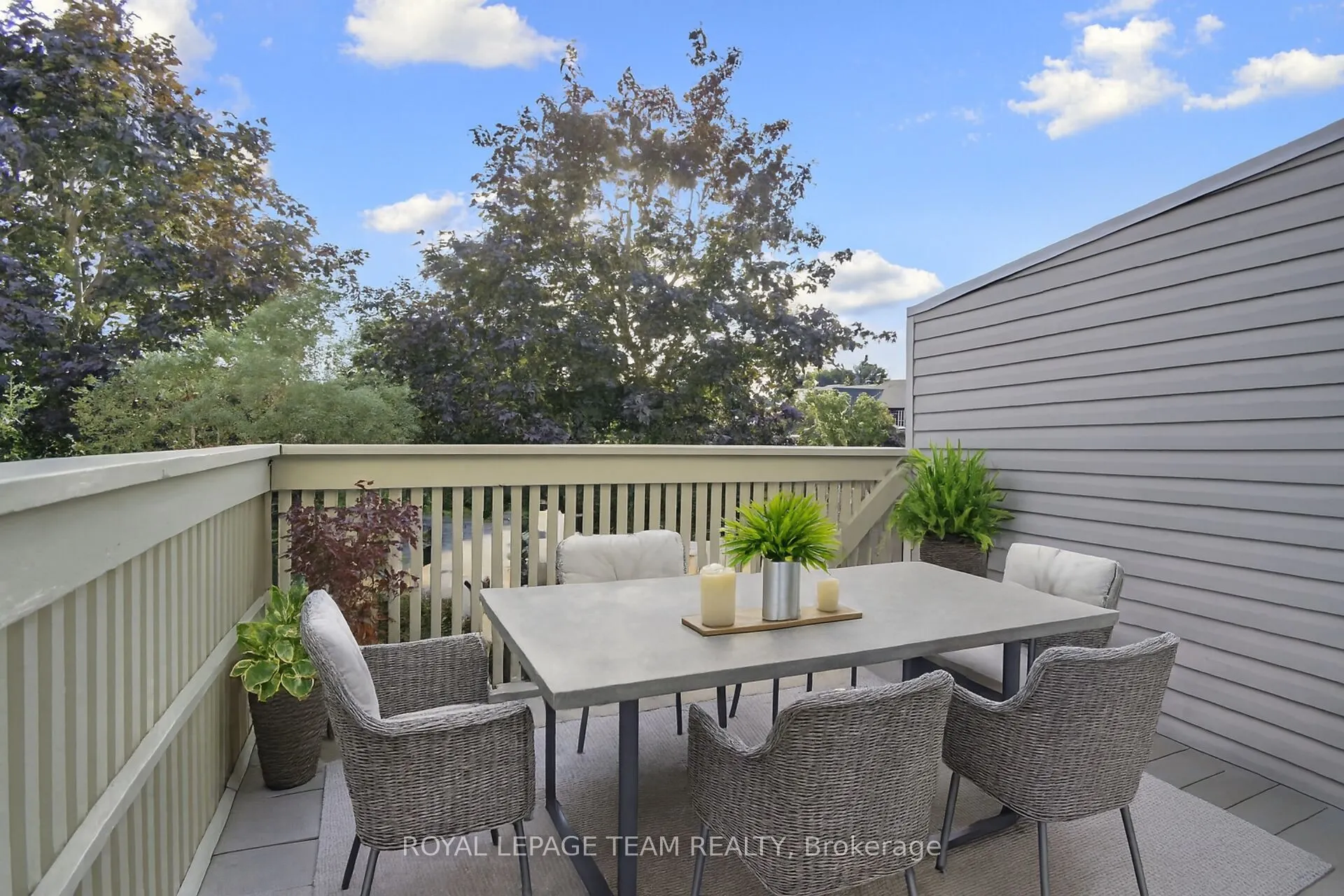 89 Thornbury Crescent