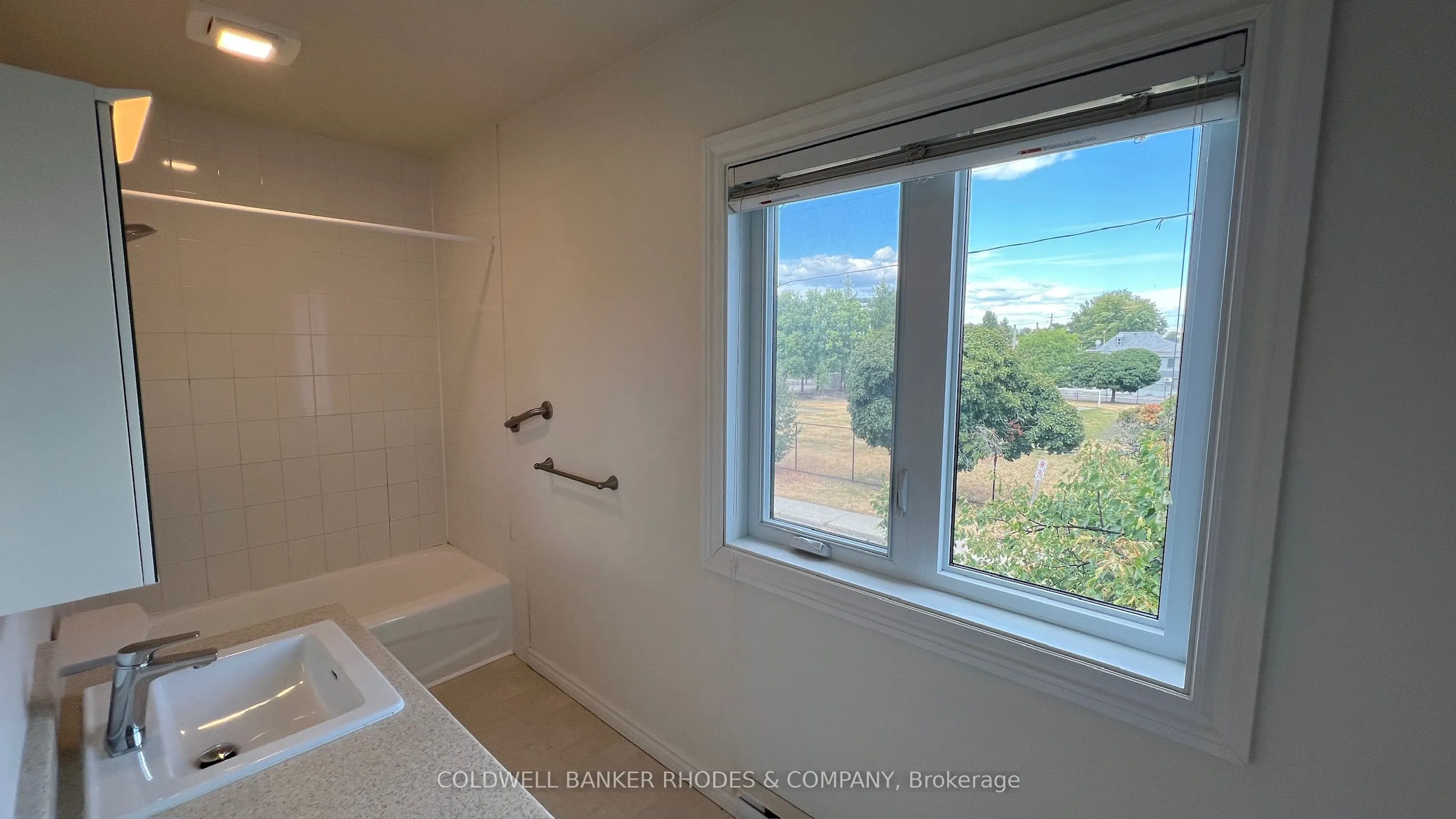 737 Gladstone Avenue, #3
