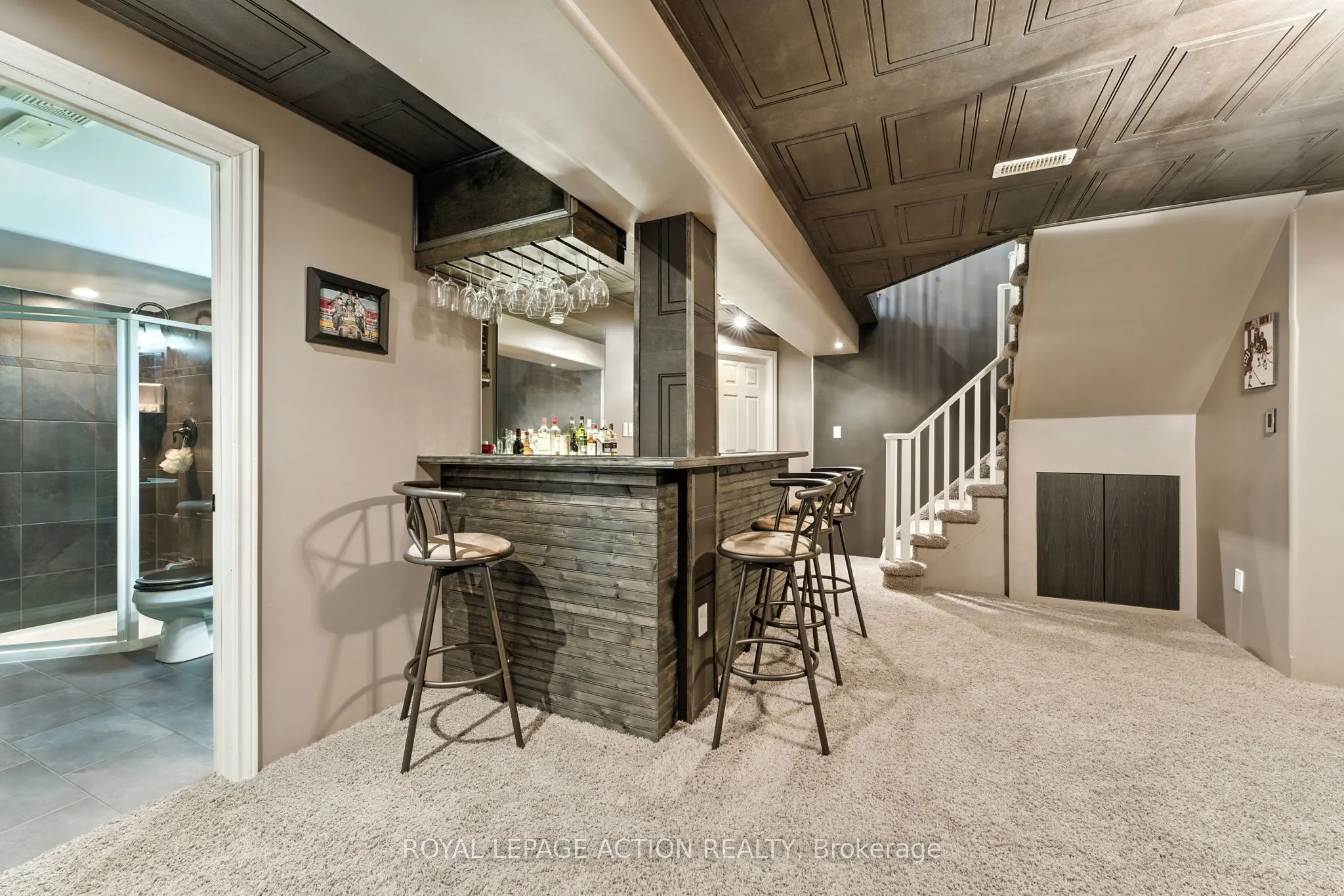 655 Park Road N, #2