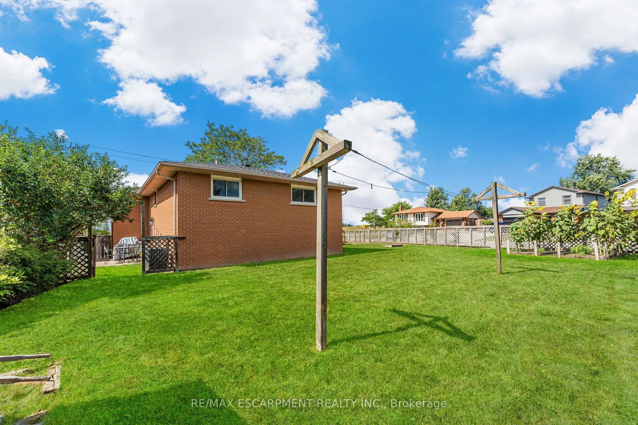 21 South Grimsby Road 5