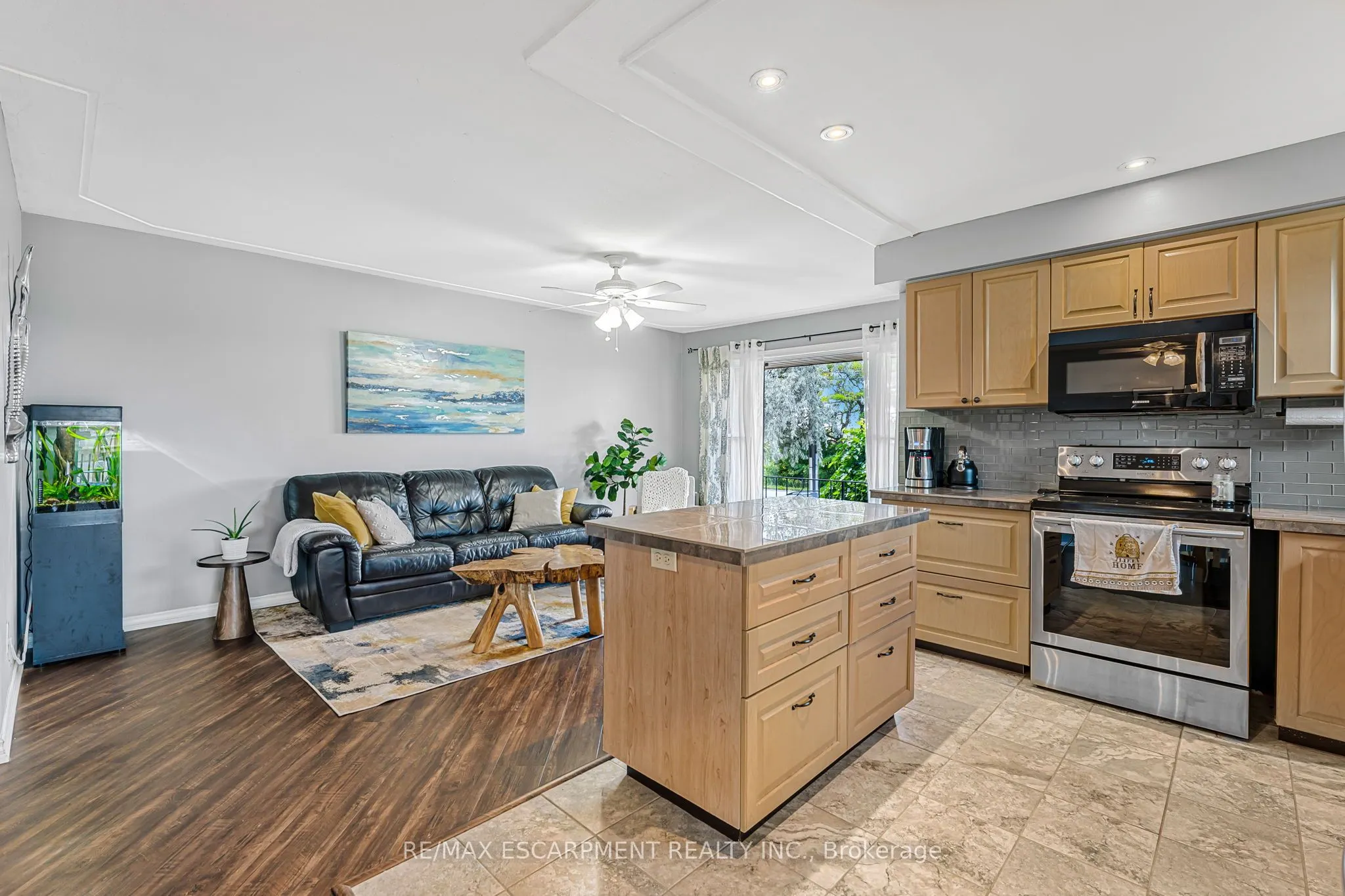 21 South Grimsby Road 5