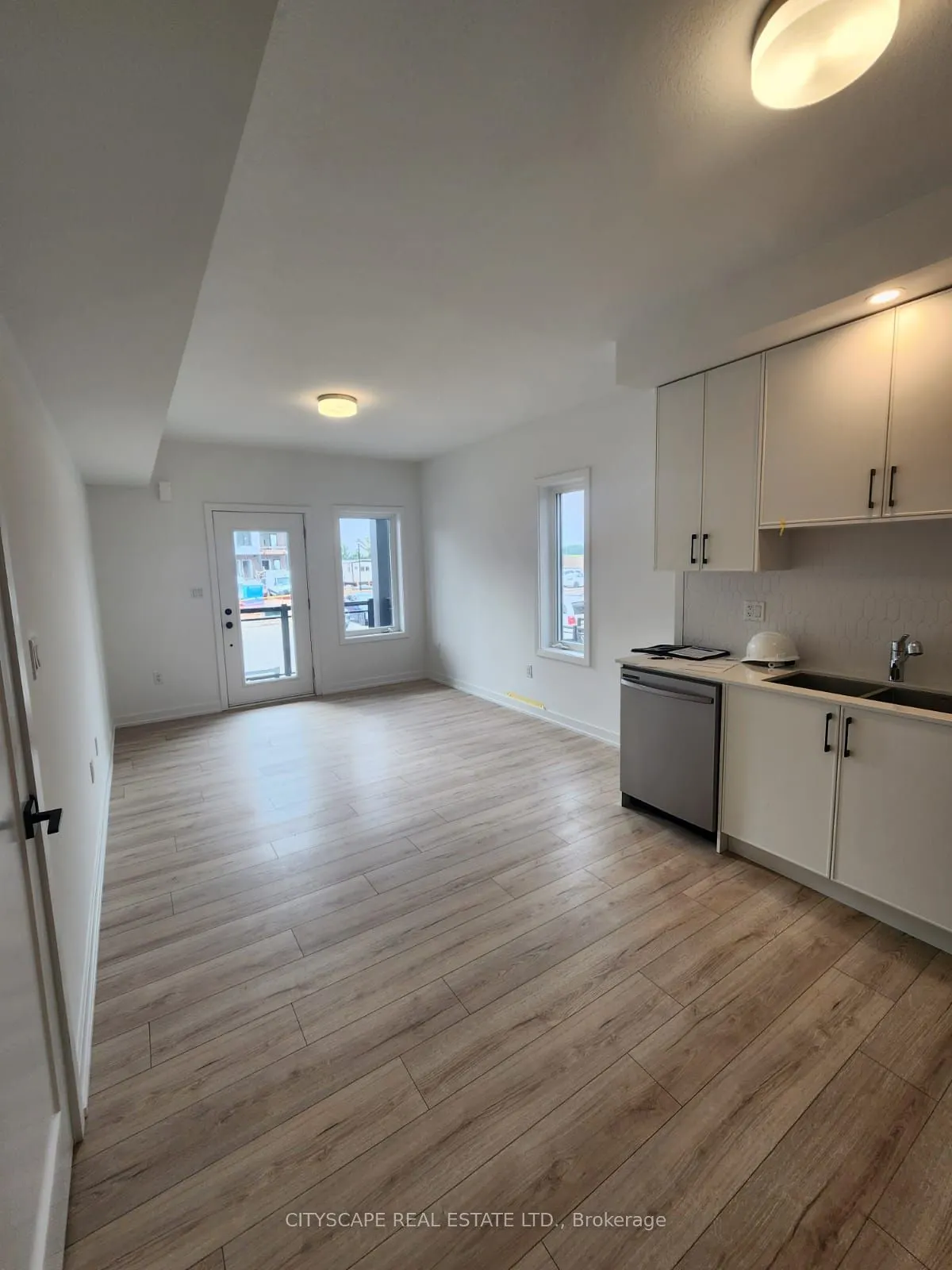 940 St David Street N, #70
