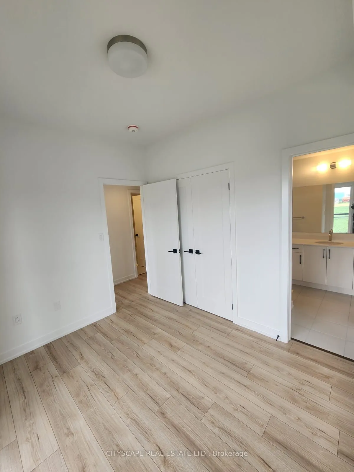 940 St David Street N, #70