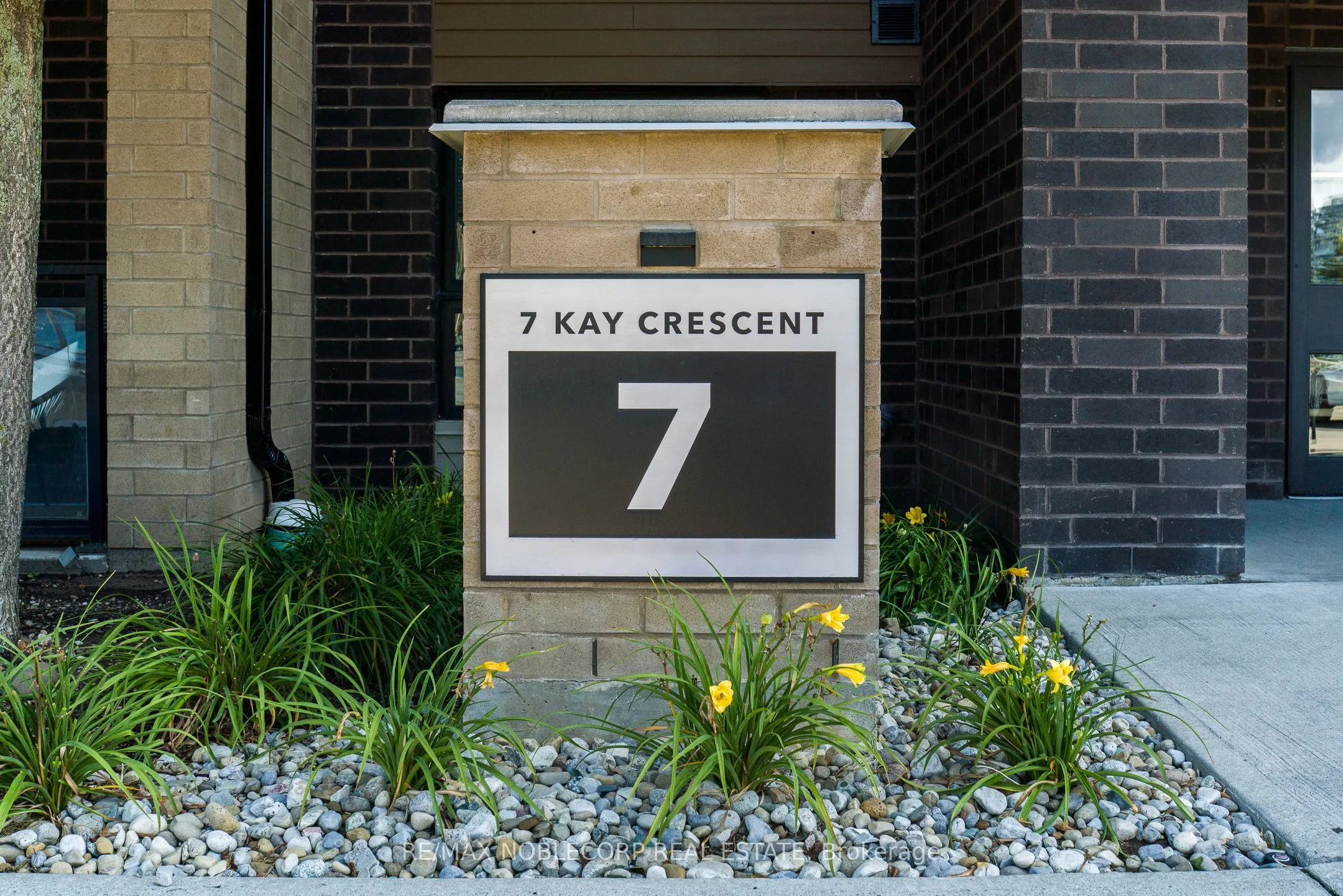 7 Kay Crescent, #504