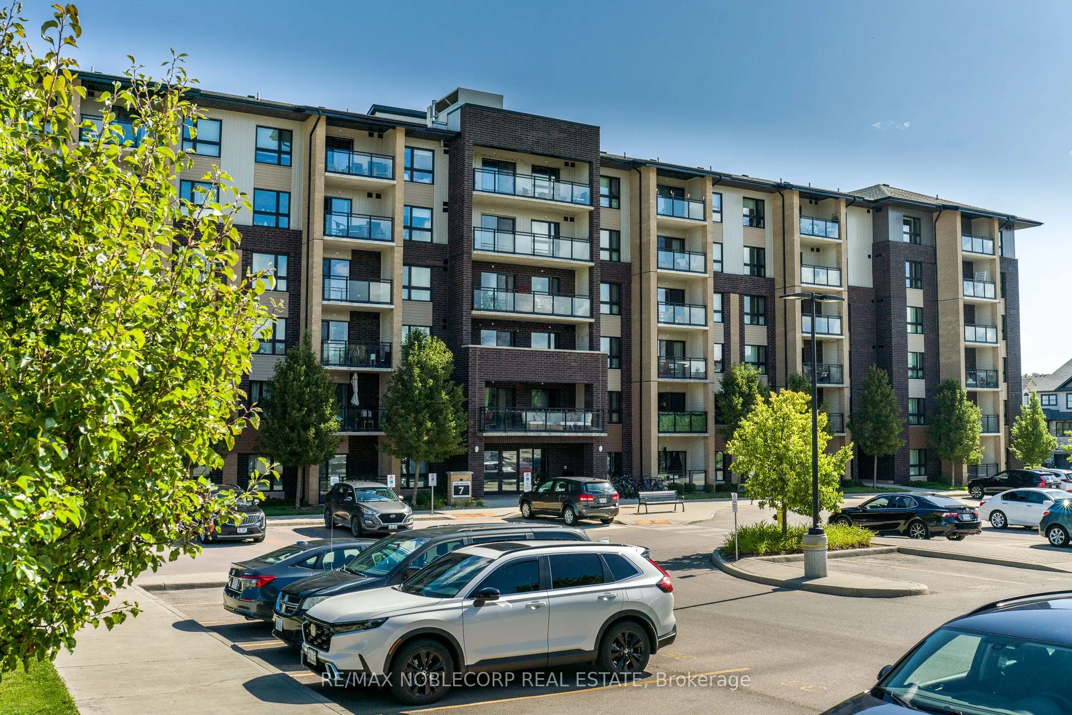 7 Kay Crescent, #504