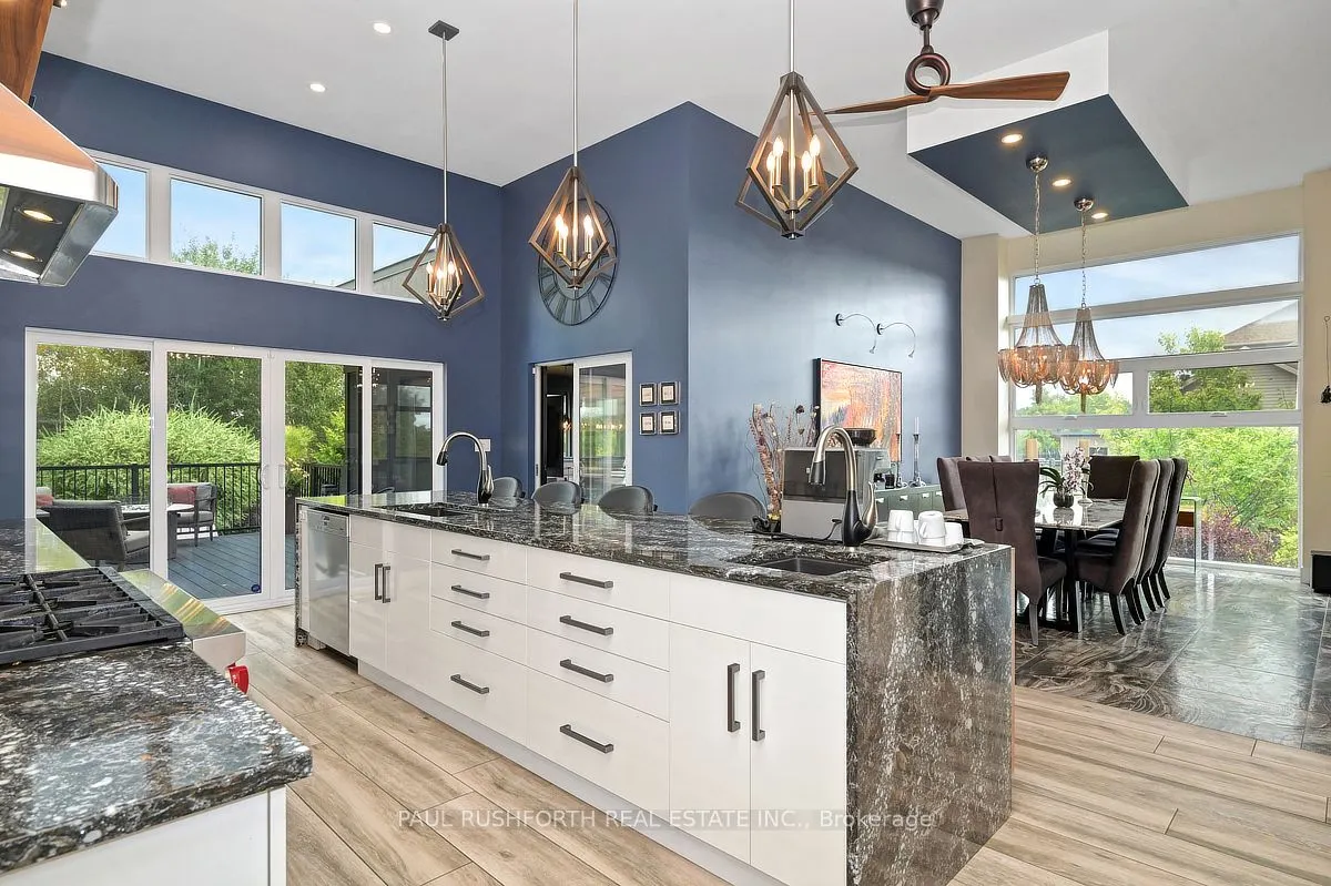 2189 Onyx Street