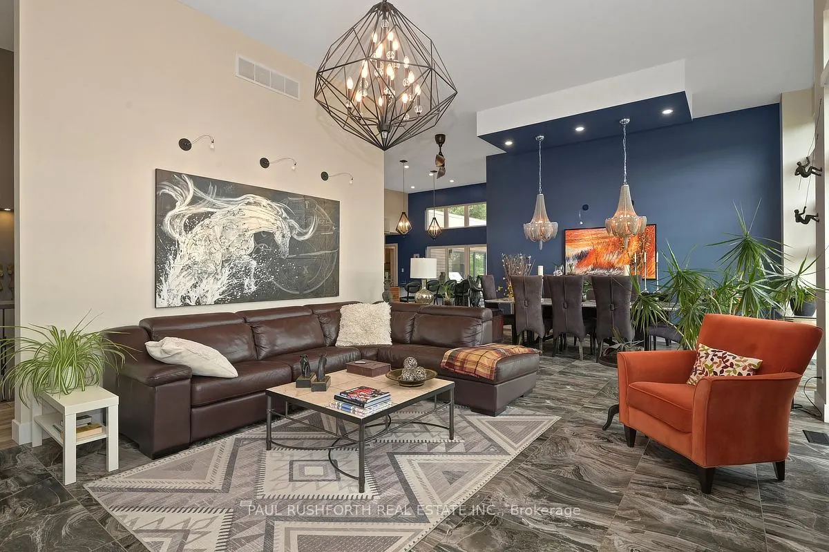 2189 Onyx Street