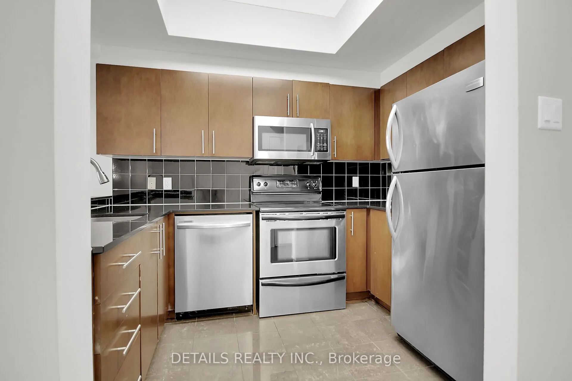 200 Rideau Street, #1202