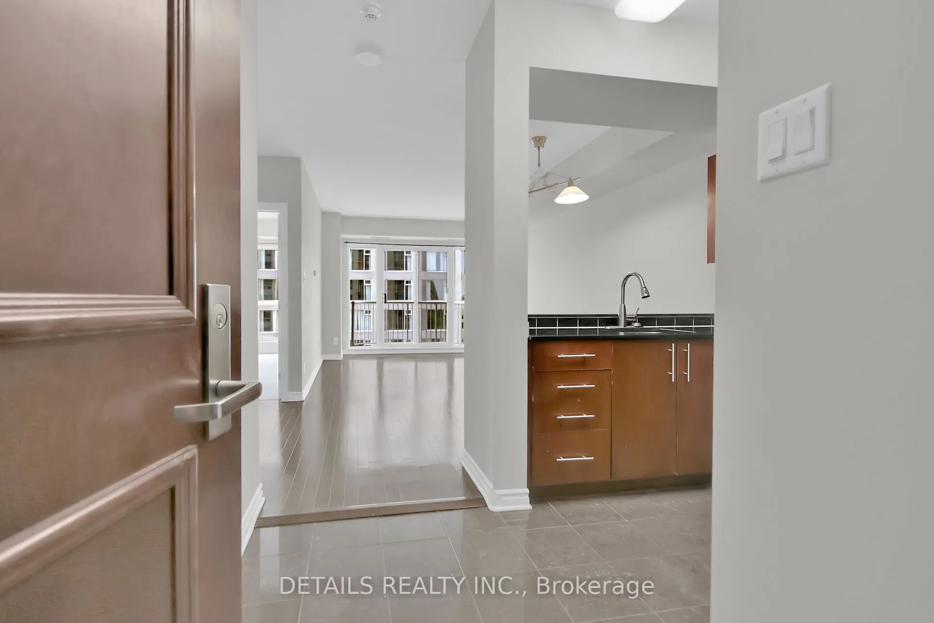 200 Rideau Street, #1202
