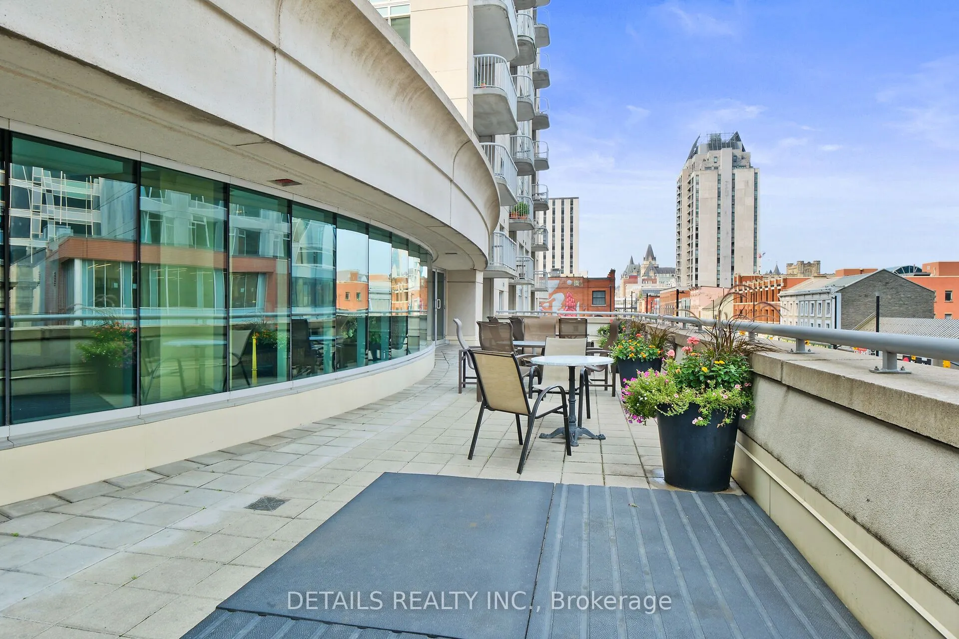 200 Rideau Street, #1202