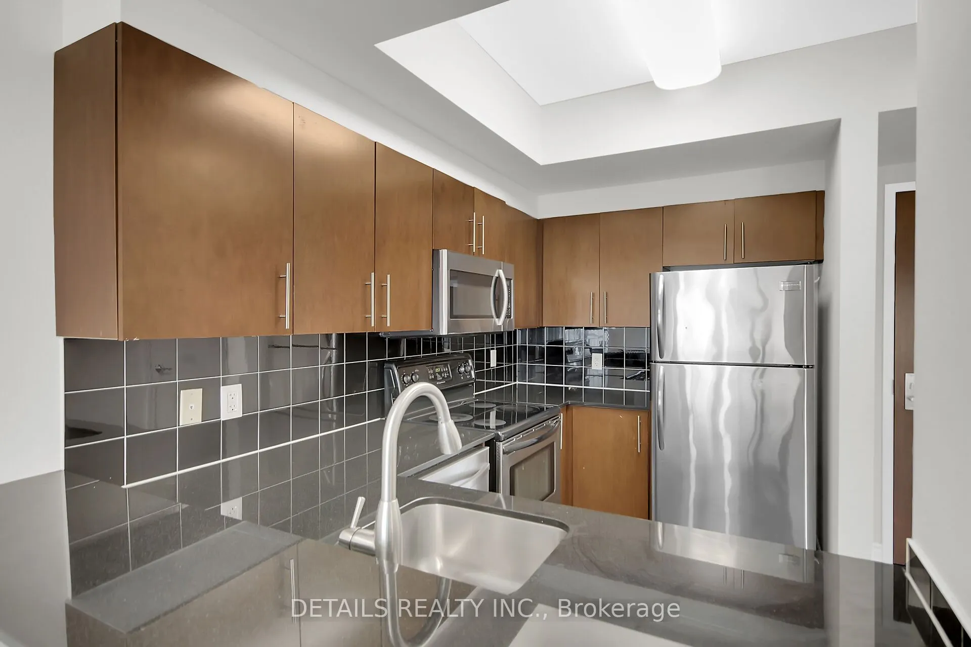 200 Rideau Street, #1202